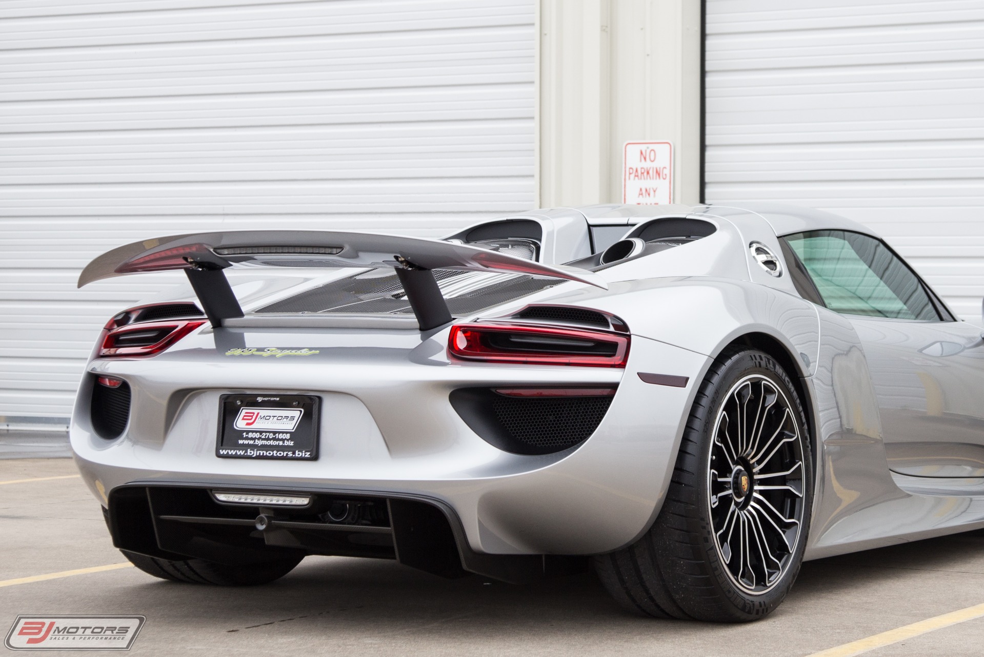 Used-2015-Porsche-918-Spyder