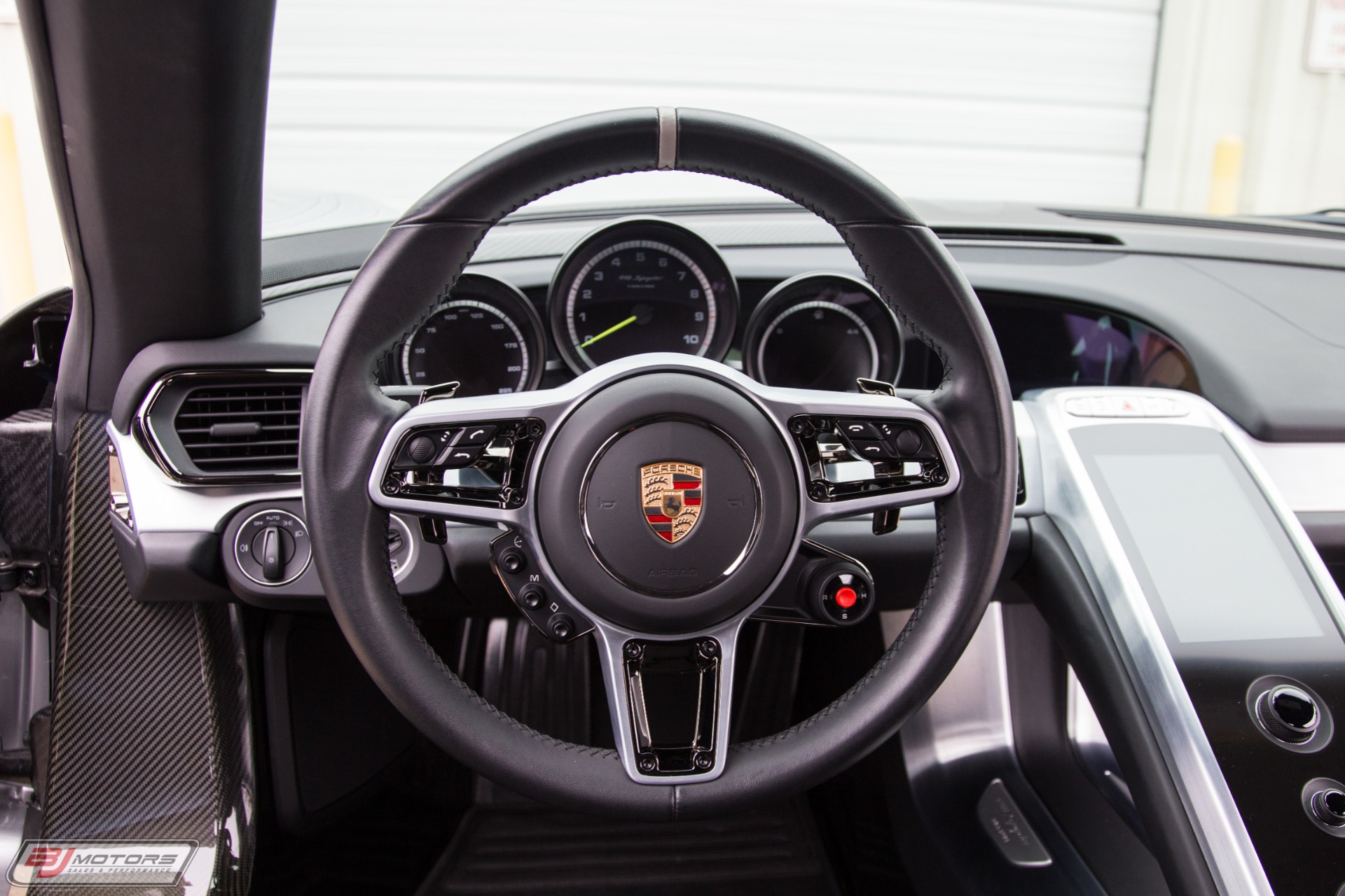 Used-2015-Porsche-918-Spyder