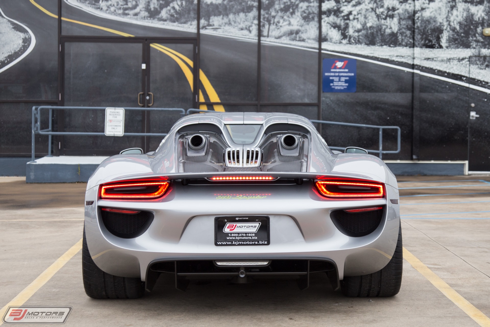 Used-2015-Porsche-918-Spyder