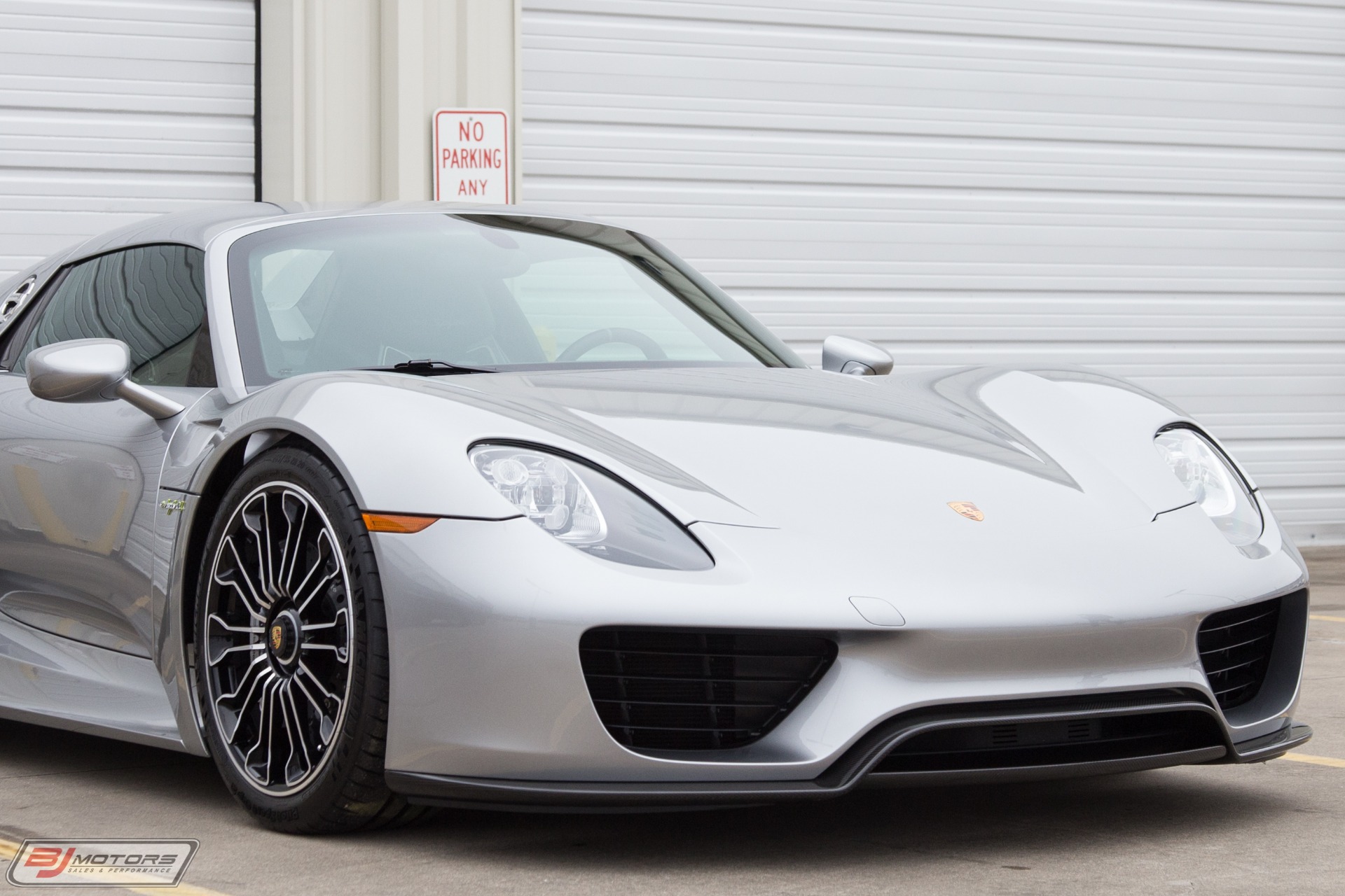 Used-2015-Porsche-918-Spyder