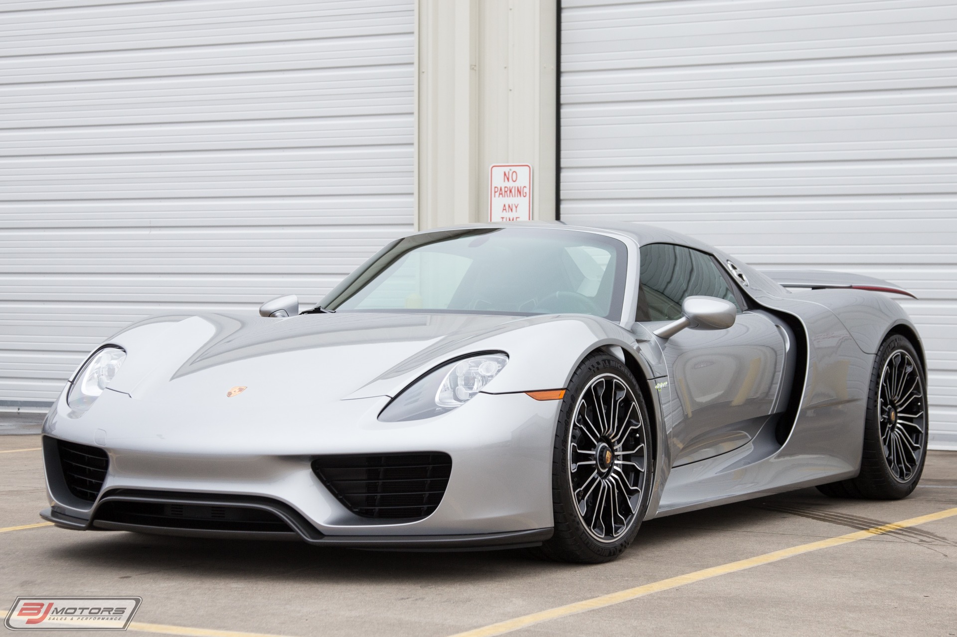 Used-2015-Porsche-918-Spyder