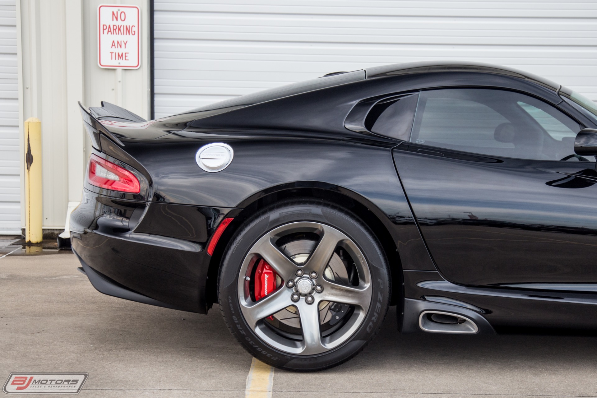 Used-2015-Dodge-Viper-GT