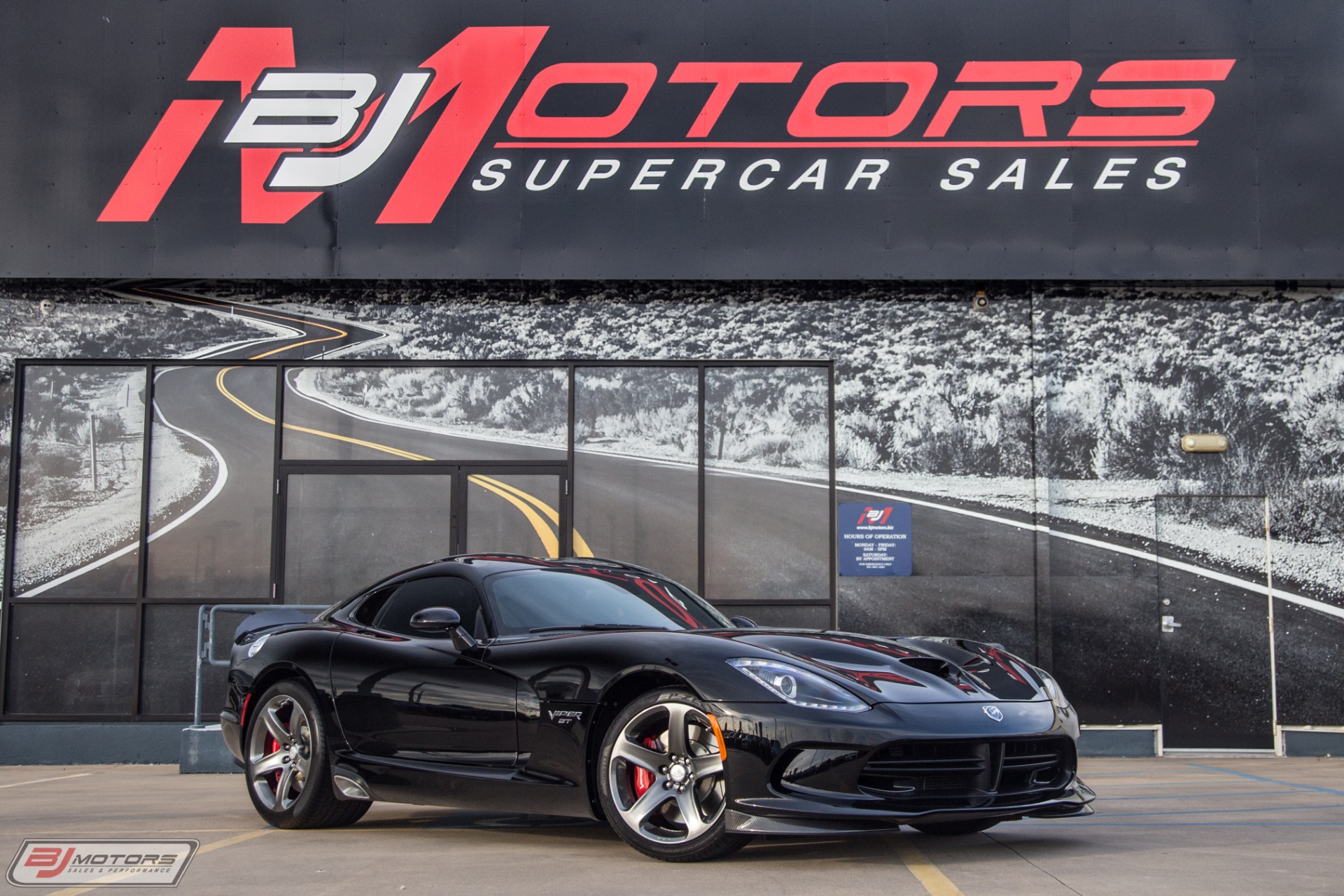 Used-2015-Dodge-Viper-GT