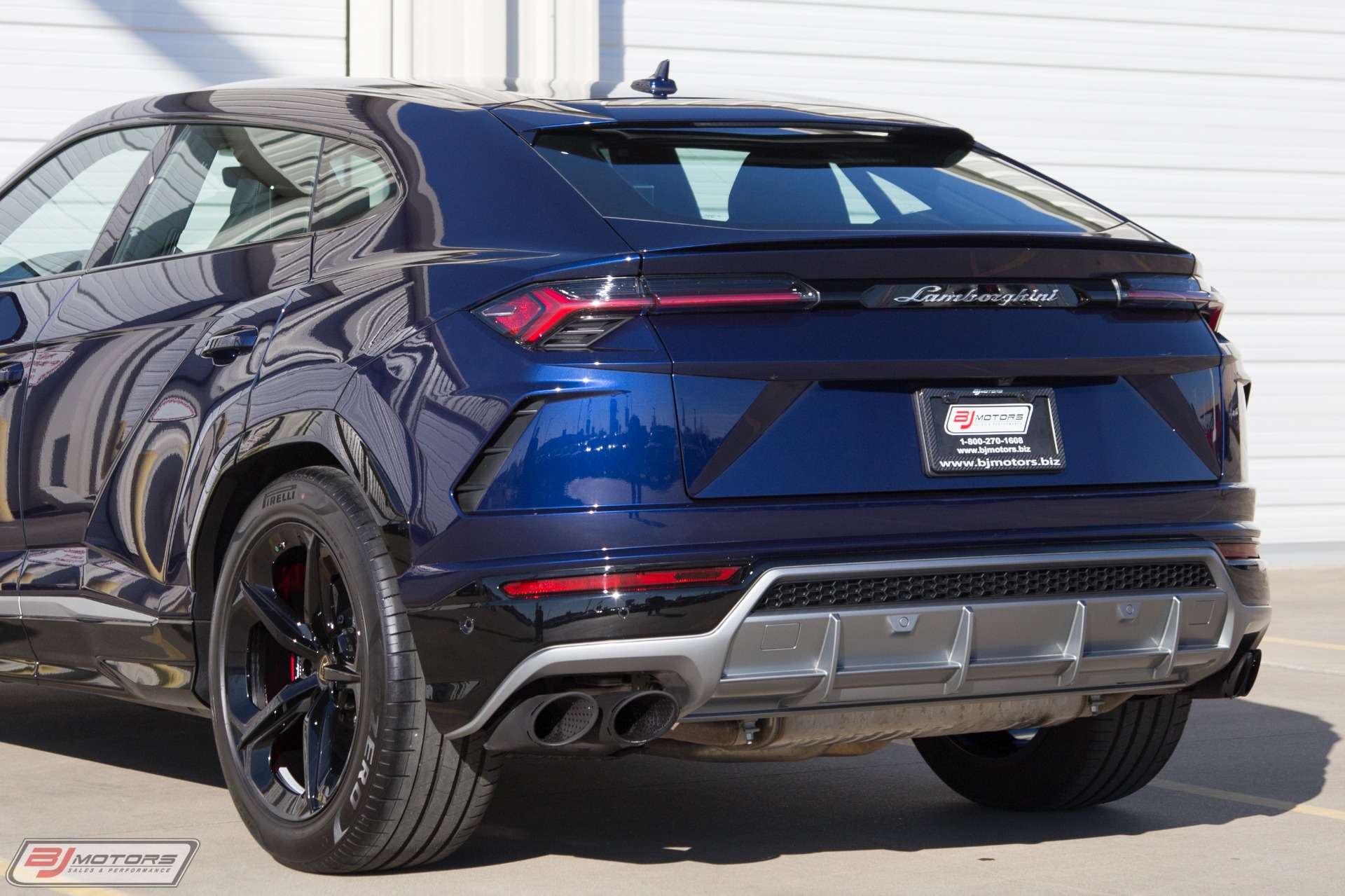 Used-2019-Lamborghini-Urus