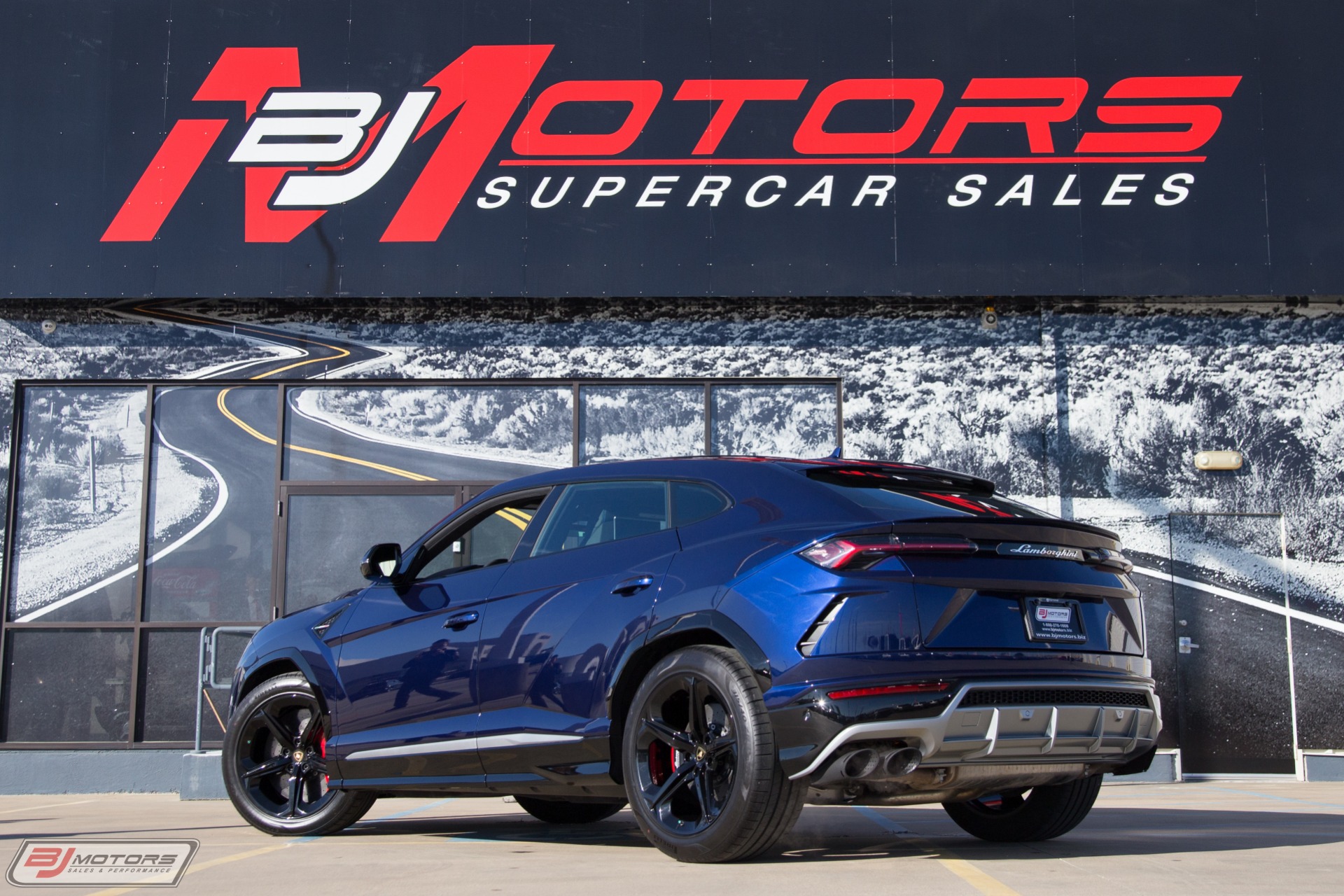 Used-2019-Lamborghini-Urus