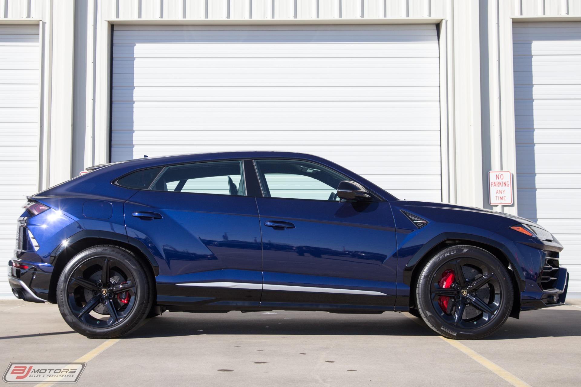 Used-2019-Lamborghini-Urus