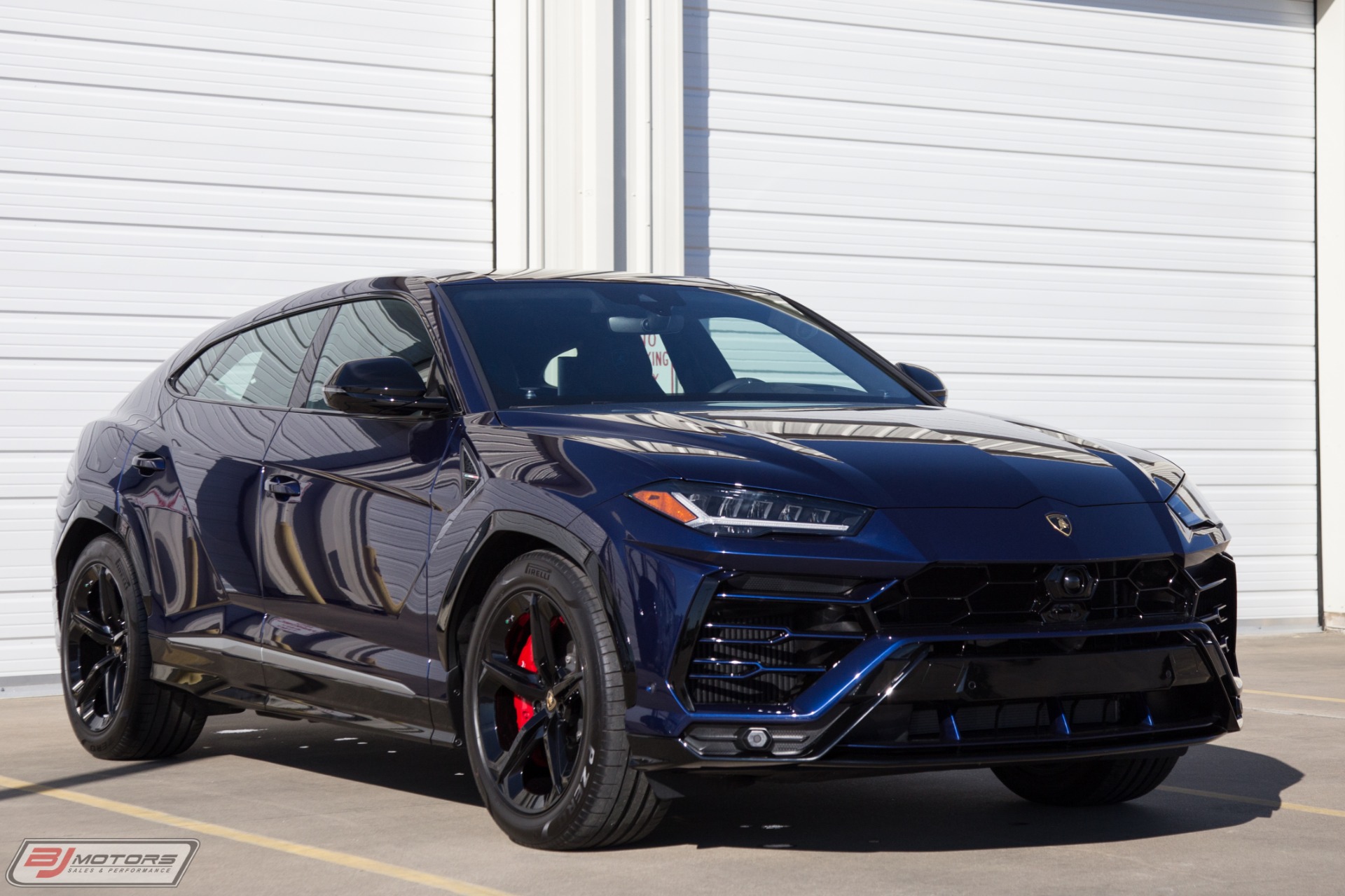 Used-2019-Lamborghini-Urus