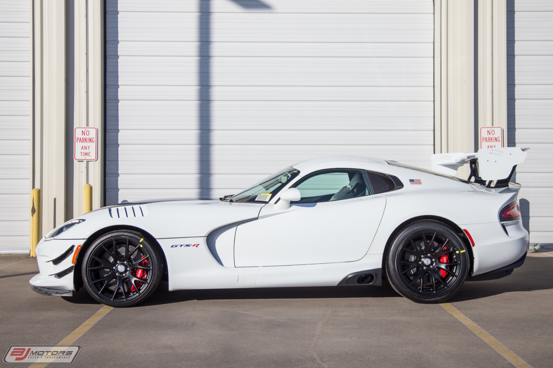 Used-2017-Dodge-Viper-GTS-R