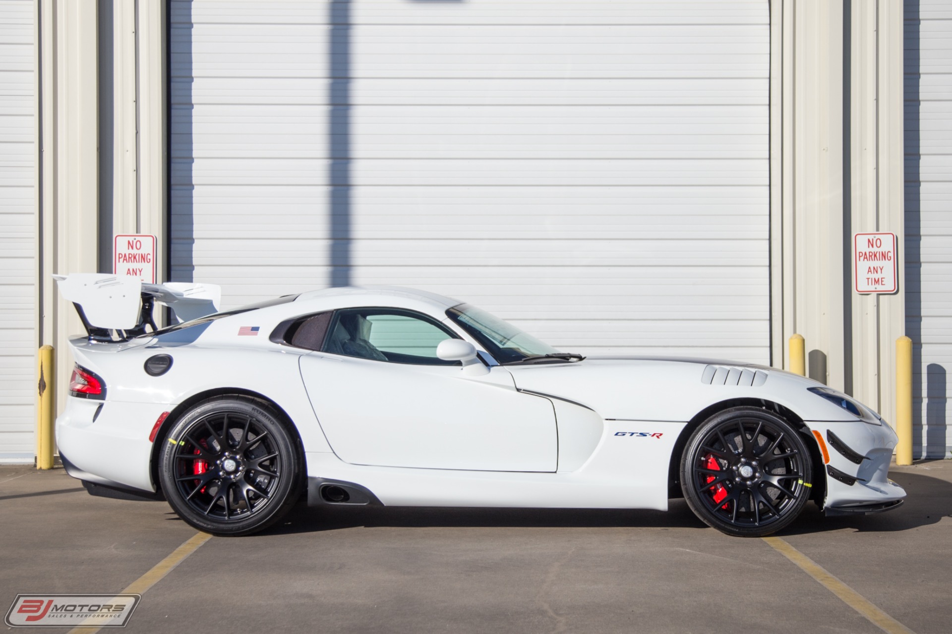 Used-2017-Dodge-Viper-GTS-R