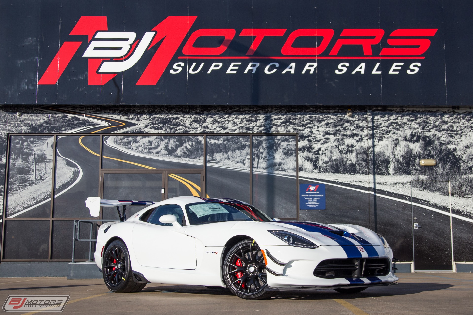 Used-2017-Dodge-Viper-GTS-R