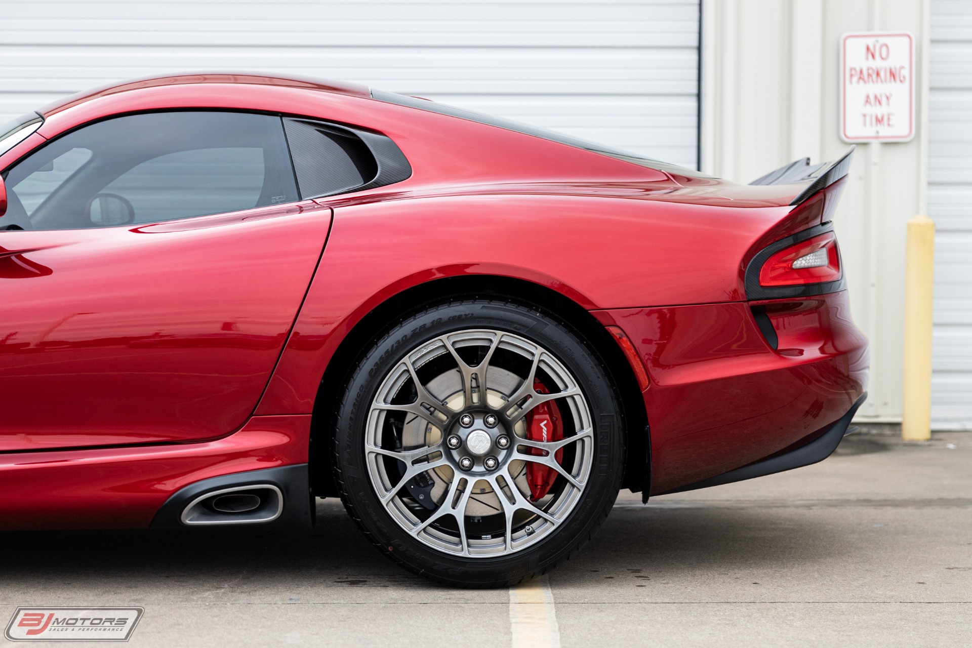 Used-2014-Dodge-Viper-GTS