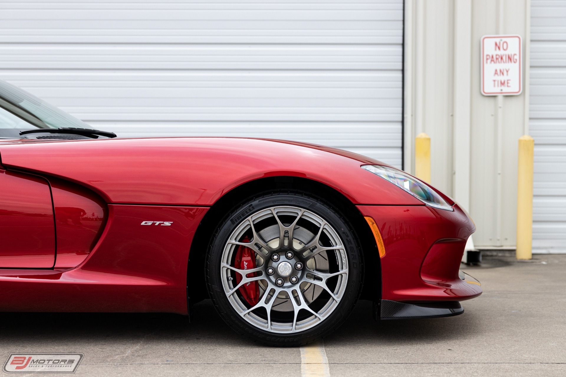 Used-2014-Dodge-Viper-GTS