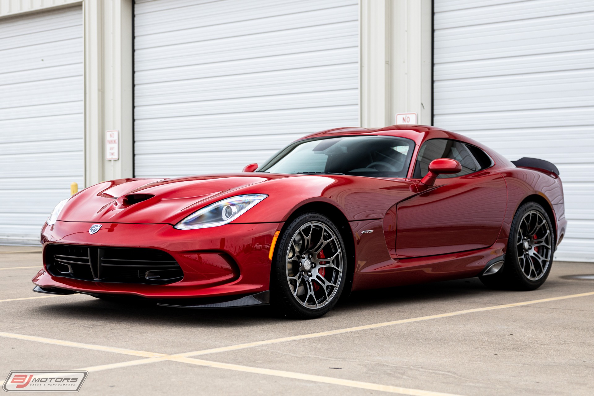 Used-2014-Dodge-Viper-GTS