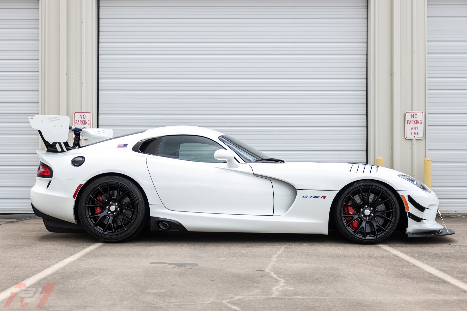 Used-2017-Dodge-Viper-GTS-R