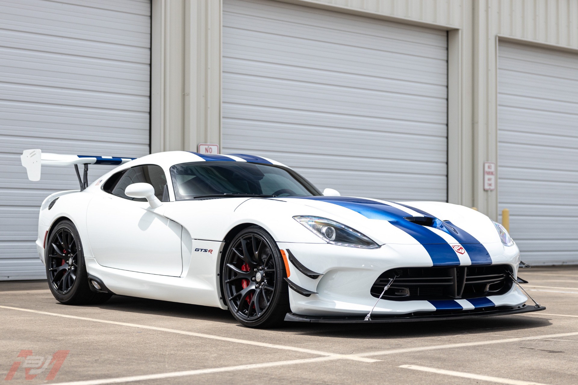 Used-2017-Dodge-Viper-GTS-R