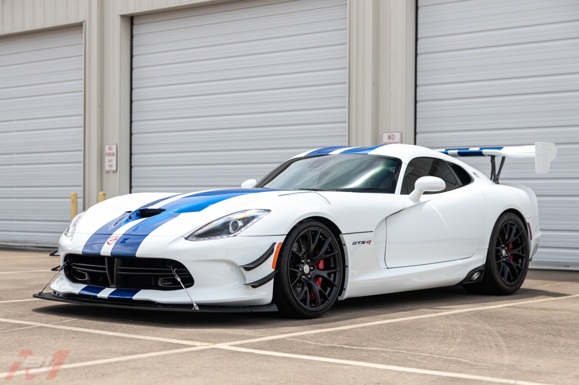 Used-2017-Dodge-Viper-GTS-R