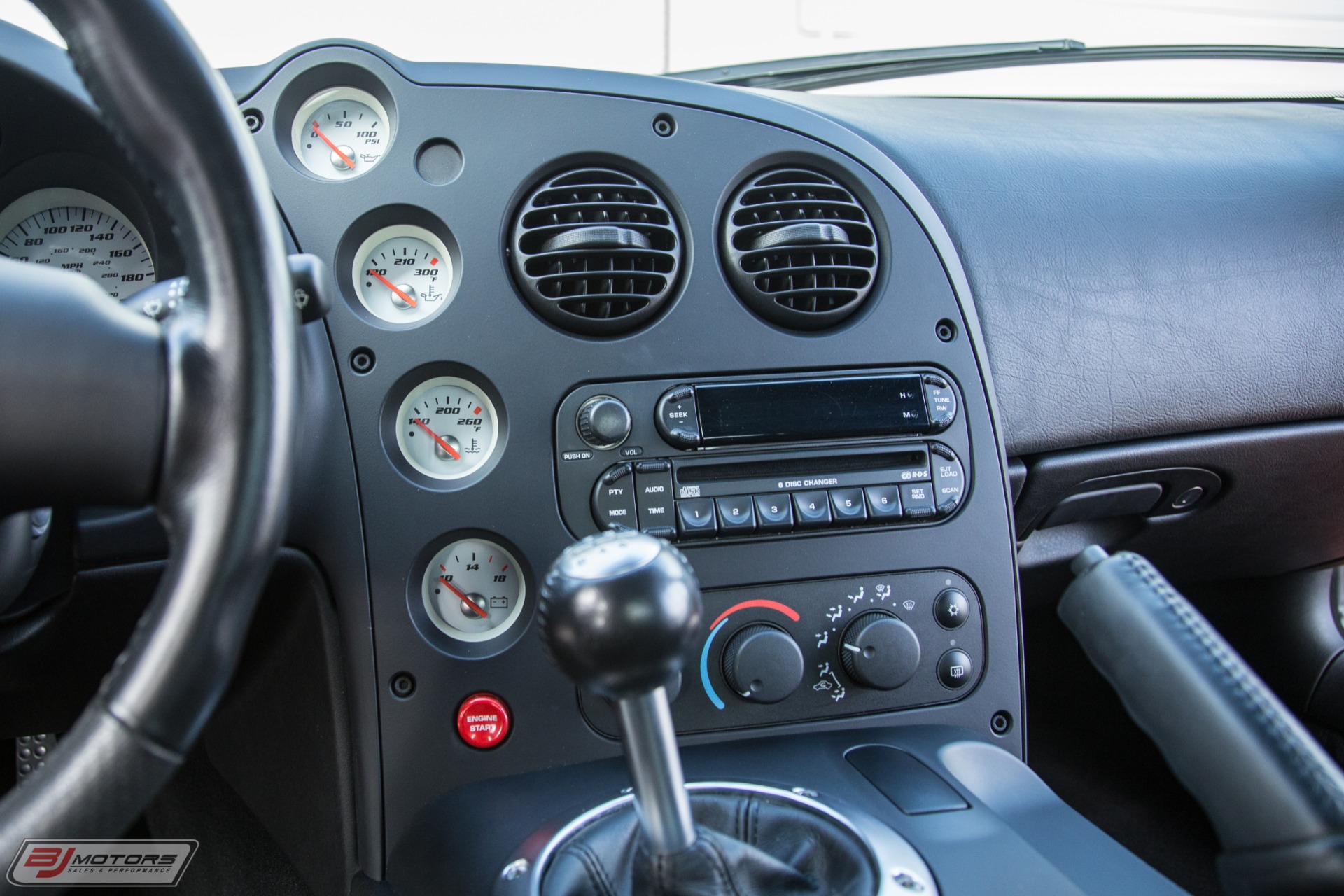 Used-2006-Dodge-Viper-SRT-10