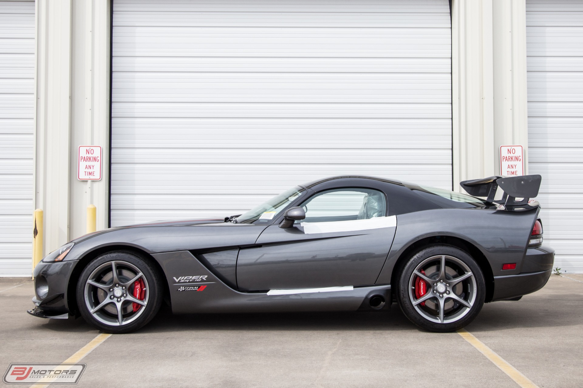 Used-2010-Dodge-Viper-SRT-10-Final-Edition-Aero-Coupe