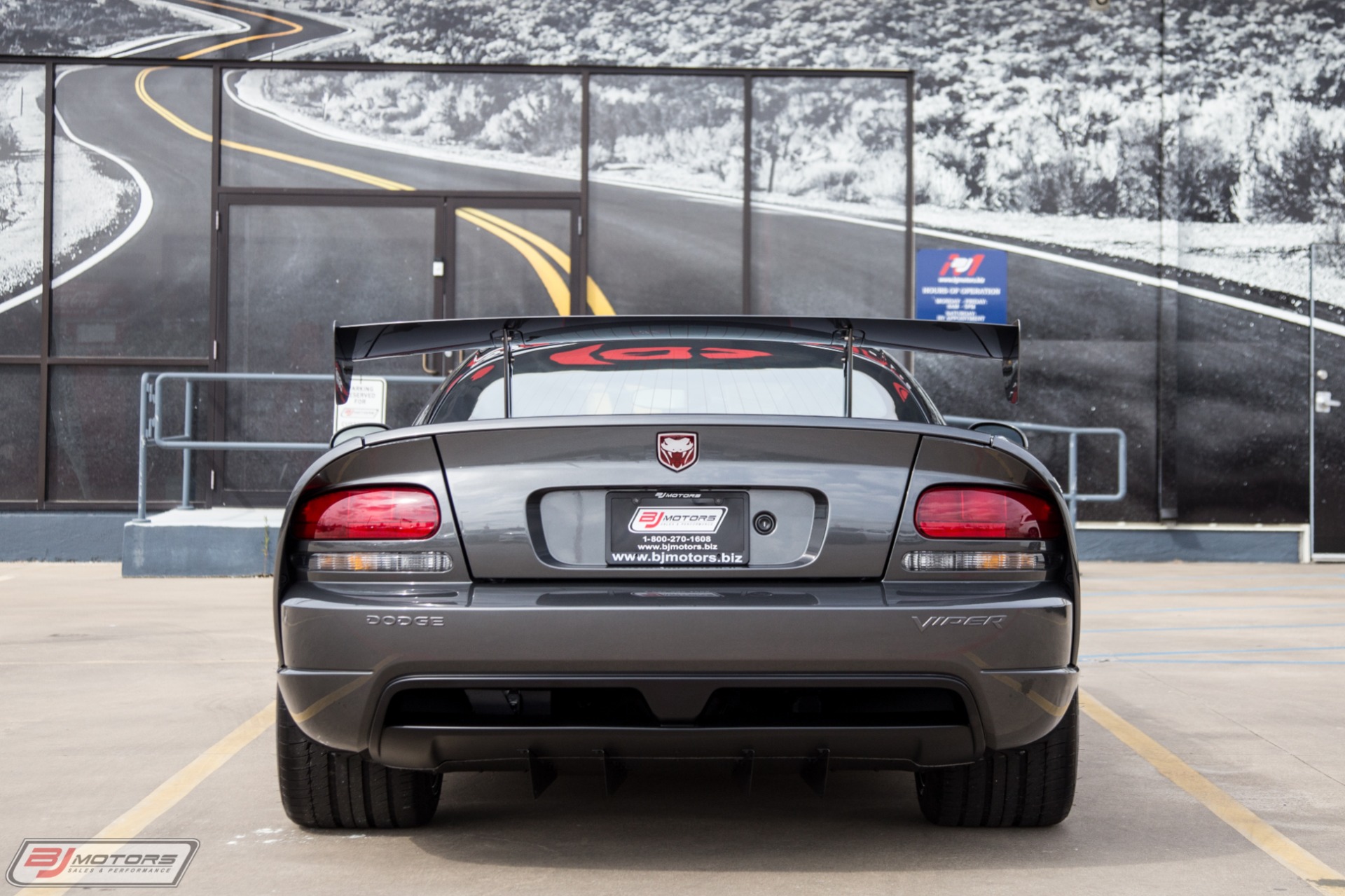 Used-2010-Dodge-Viper-SRT-10-Final-Edition-Aero-Coupe