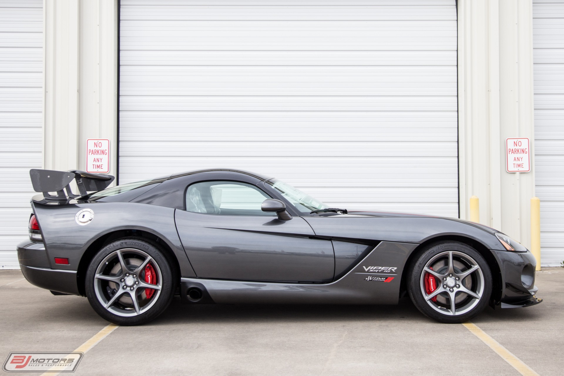 Used-2010-Dodge-Viper-SRT-10-Final-Edition-Aero-Coupe