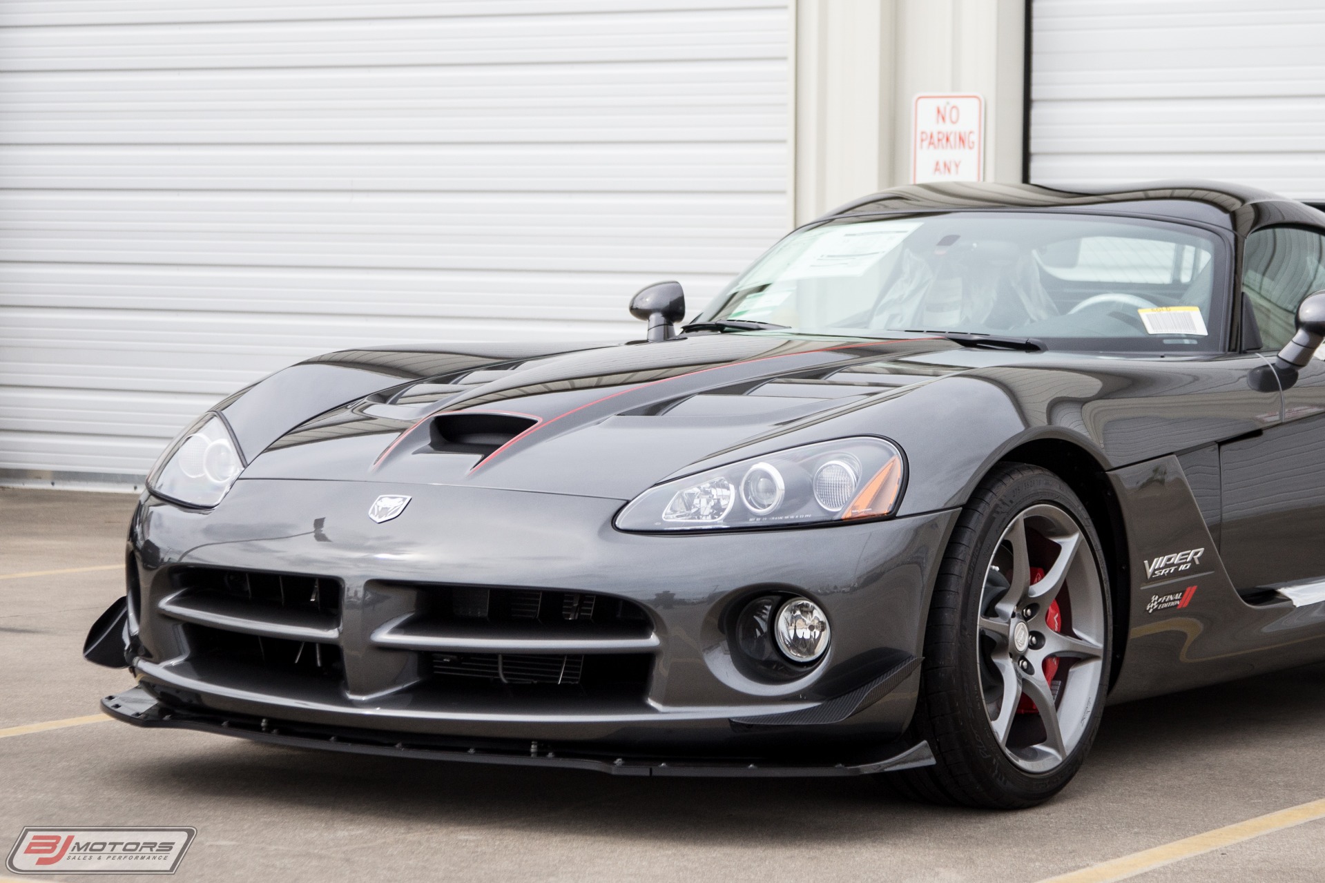 Used-2010-Dodge-Viper-SRT-10-Final-Edition-Aero-Coupe