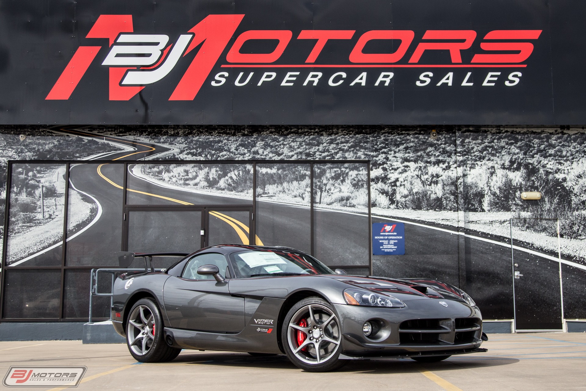 Used-2010-Dodge-Viper-SRT-10-Final-Edition-Aero-Coupe