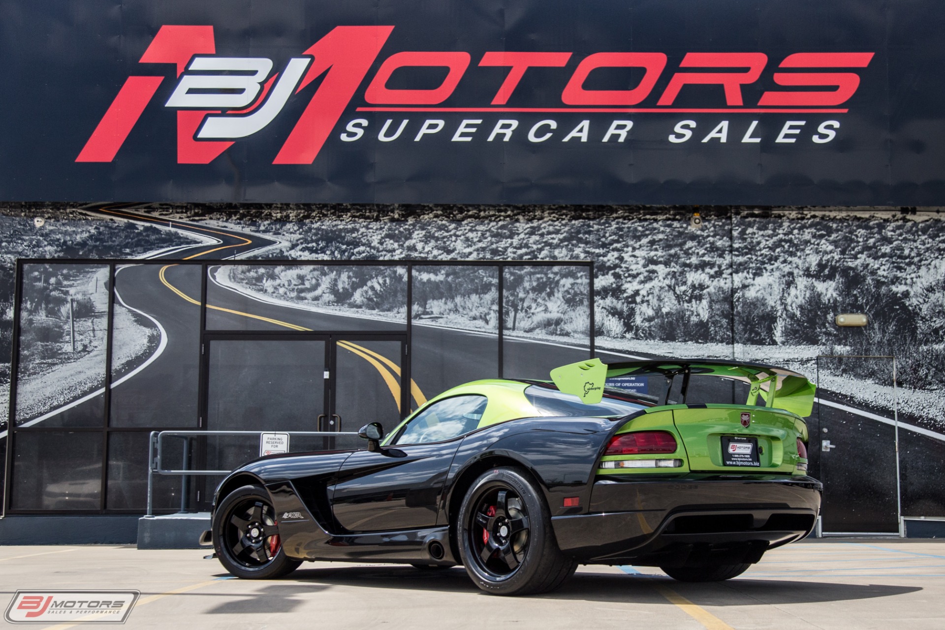 Used-2010-Dodge-Viper-ACR-Nurburgring-Edition