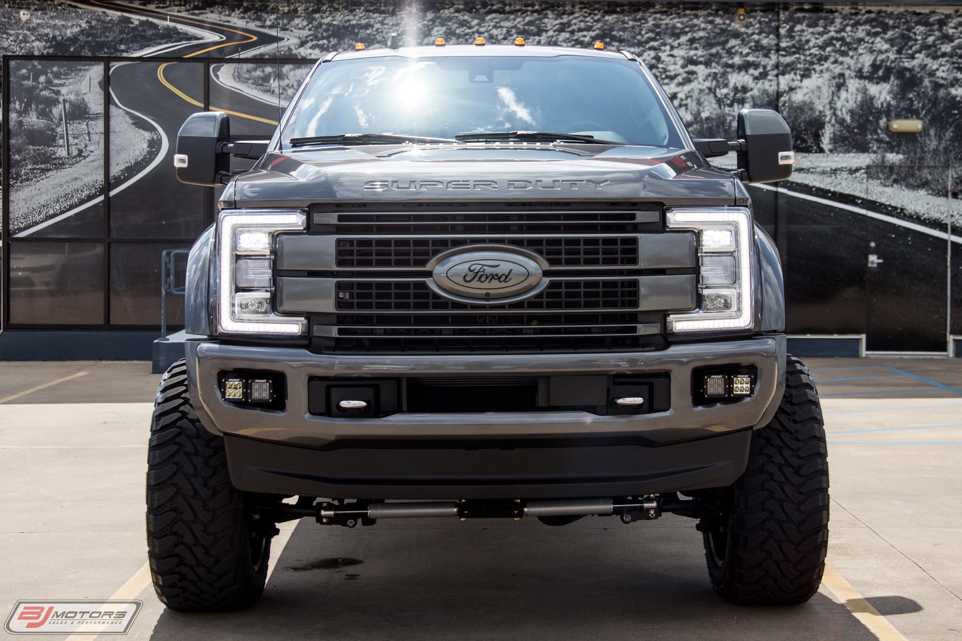 Used-2019-Ford-F-450-Super-Duty-Platinum