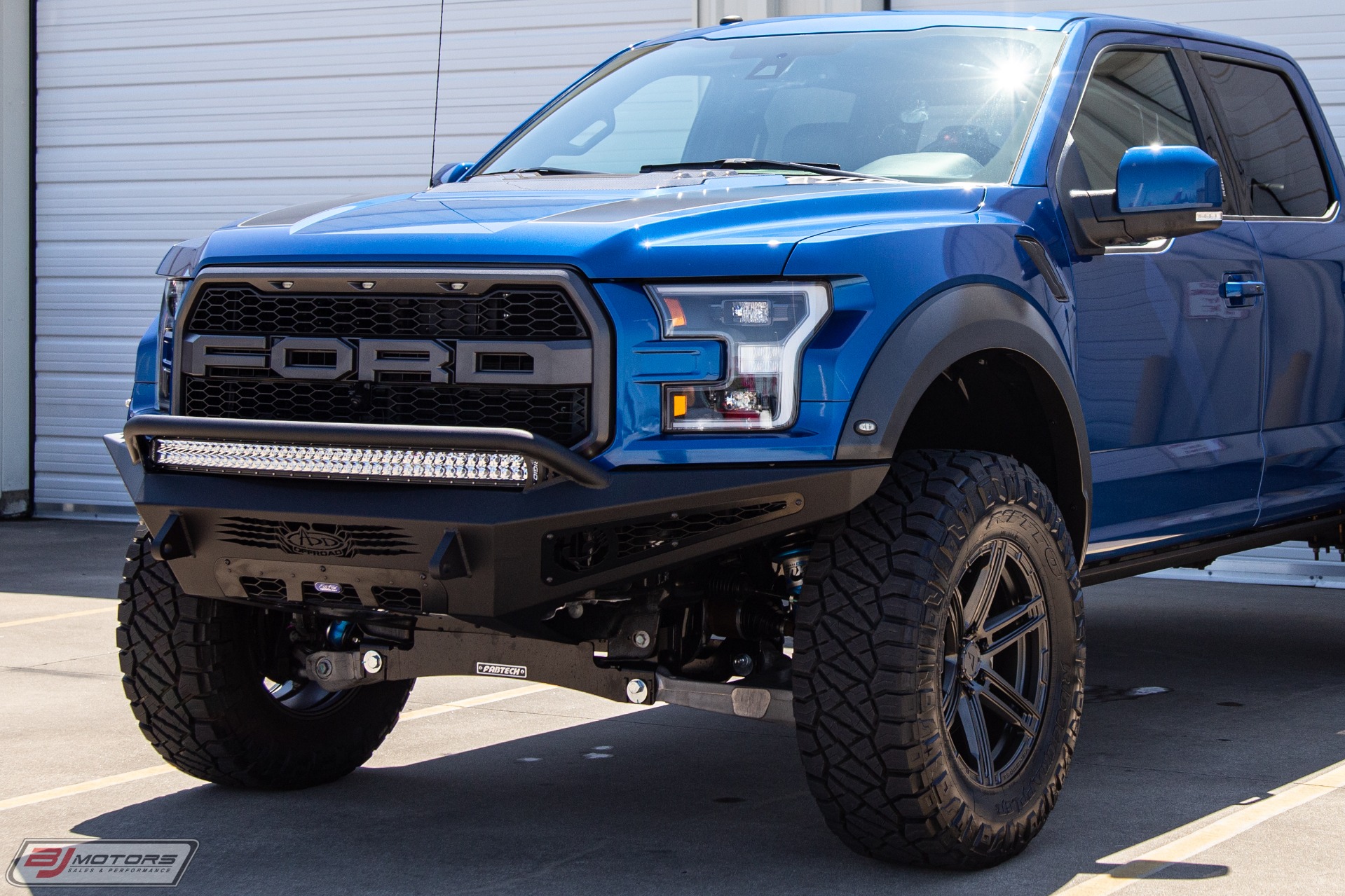 Used-2018-Ford-F-150-Raptor-Signature-Series