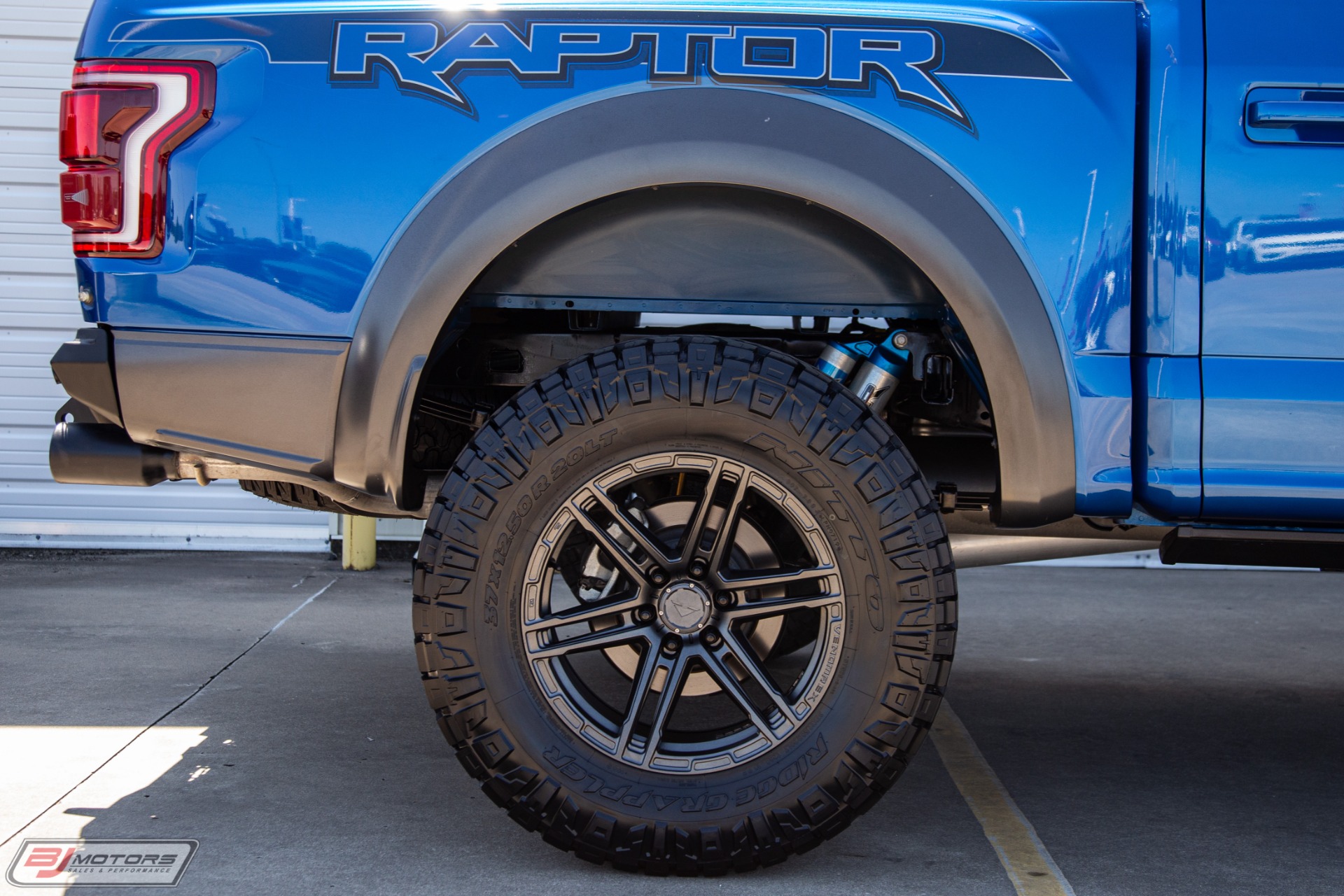 Used-2018-Ford-F-150-Raptor-Signature-Series