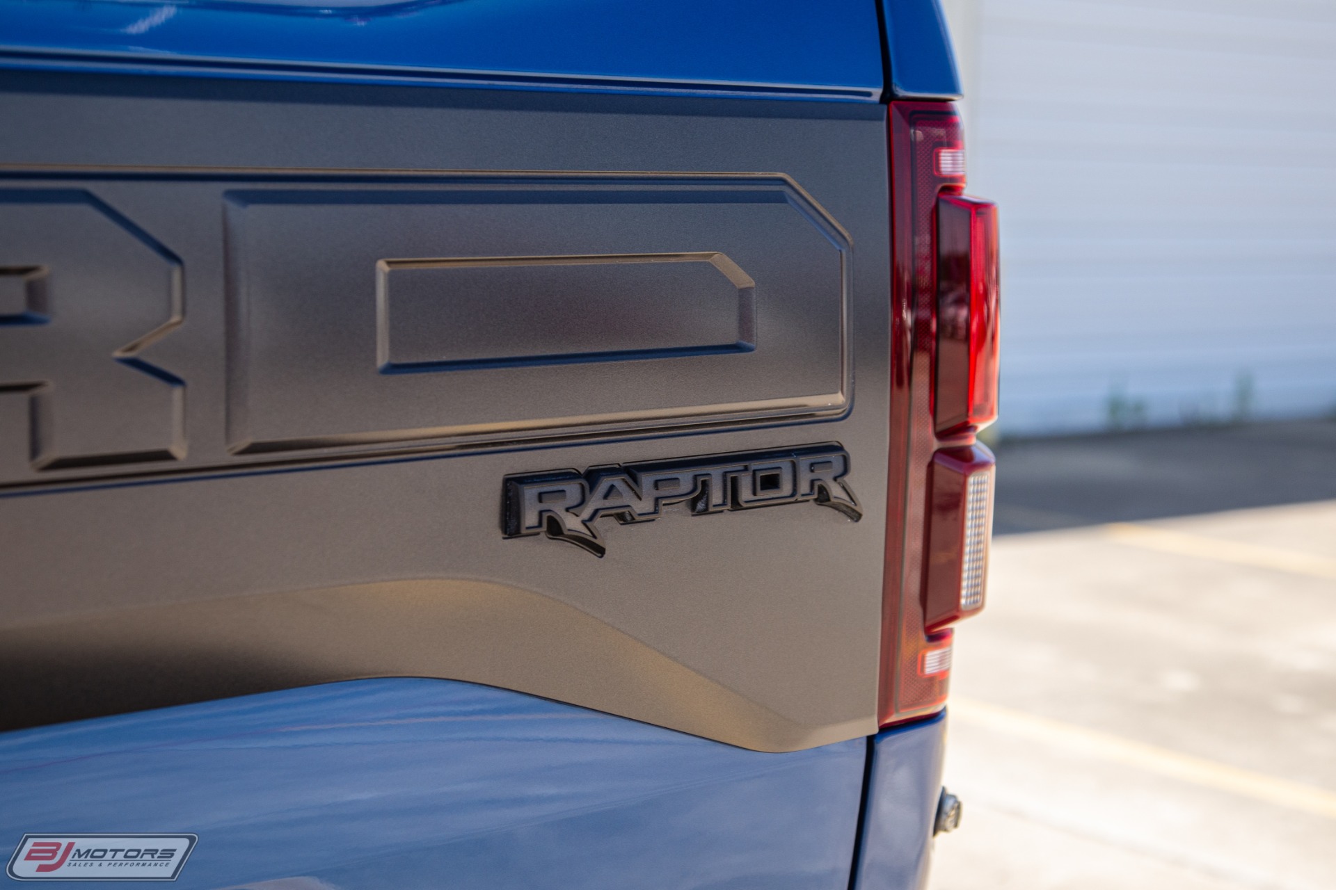 Used-2018-Ford-F-150-Raptor-Signature-Series