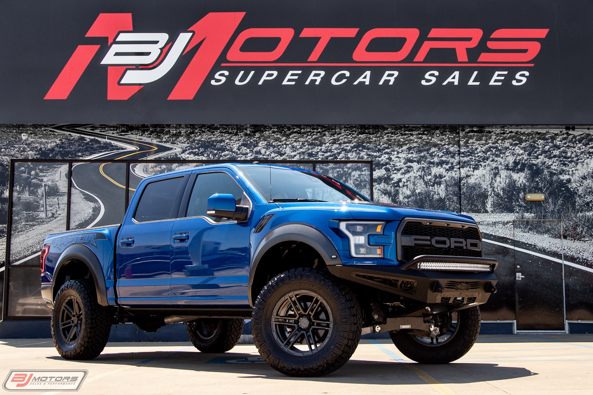 Used-2018-Ford-F-150-Raptor-Signature-Series