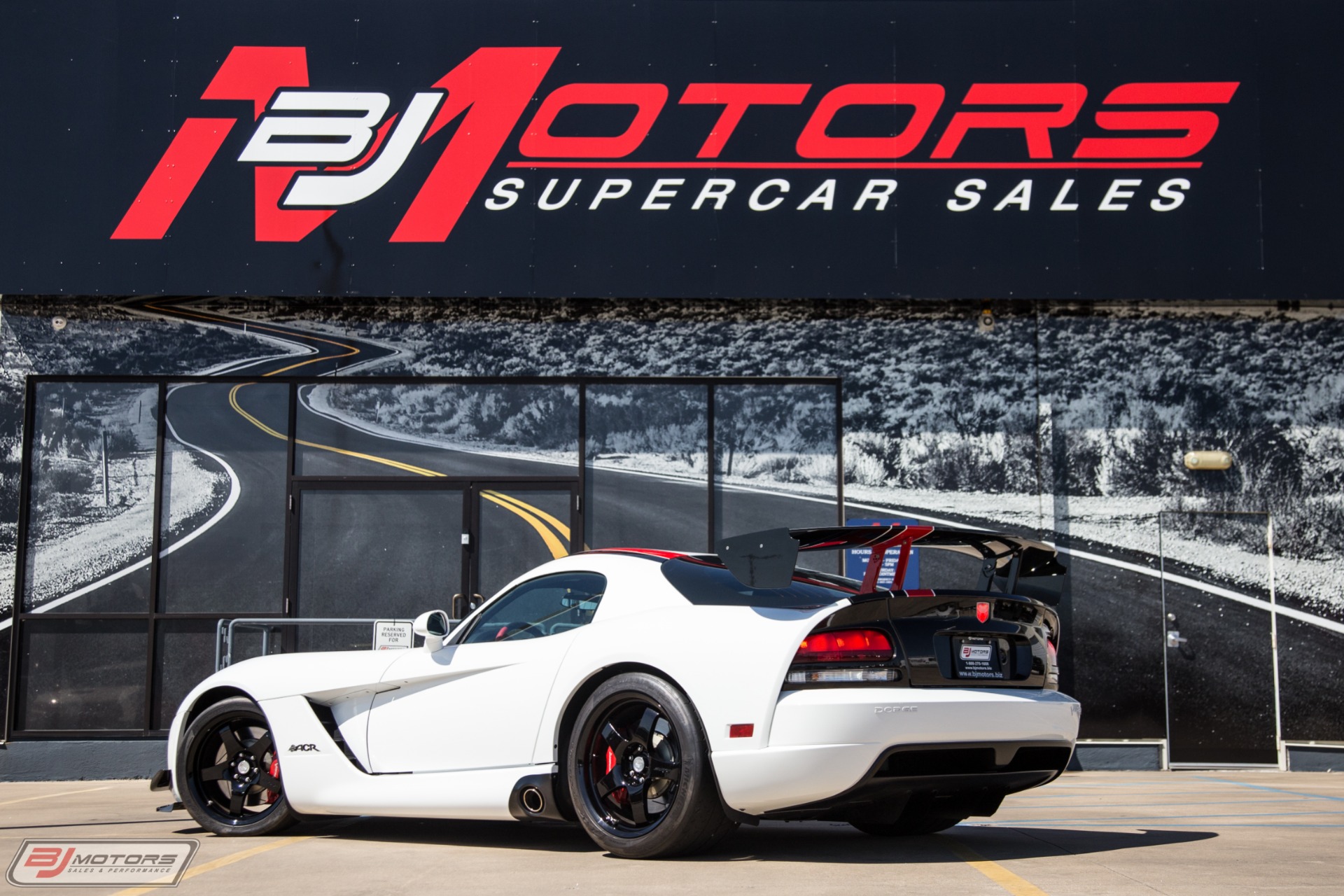 Used-2009-Dodge-Viper-ACR