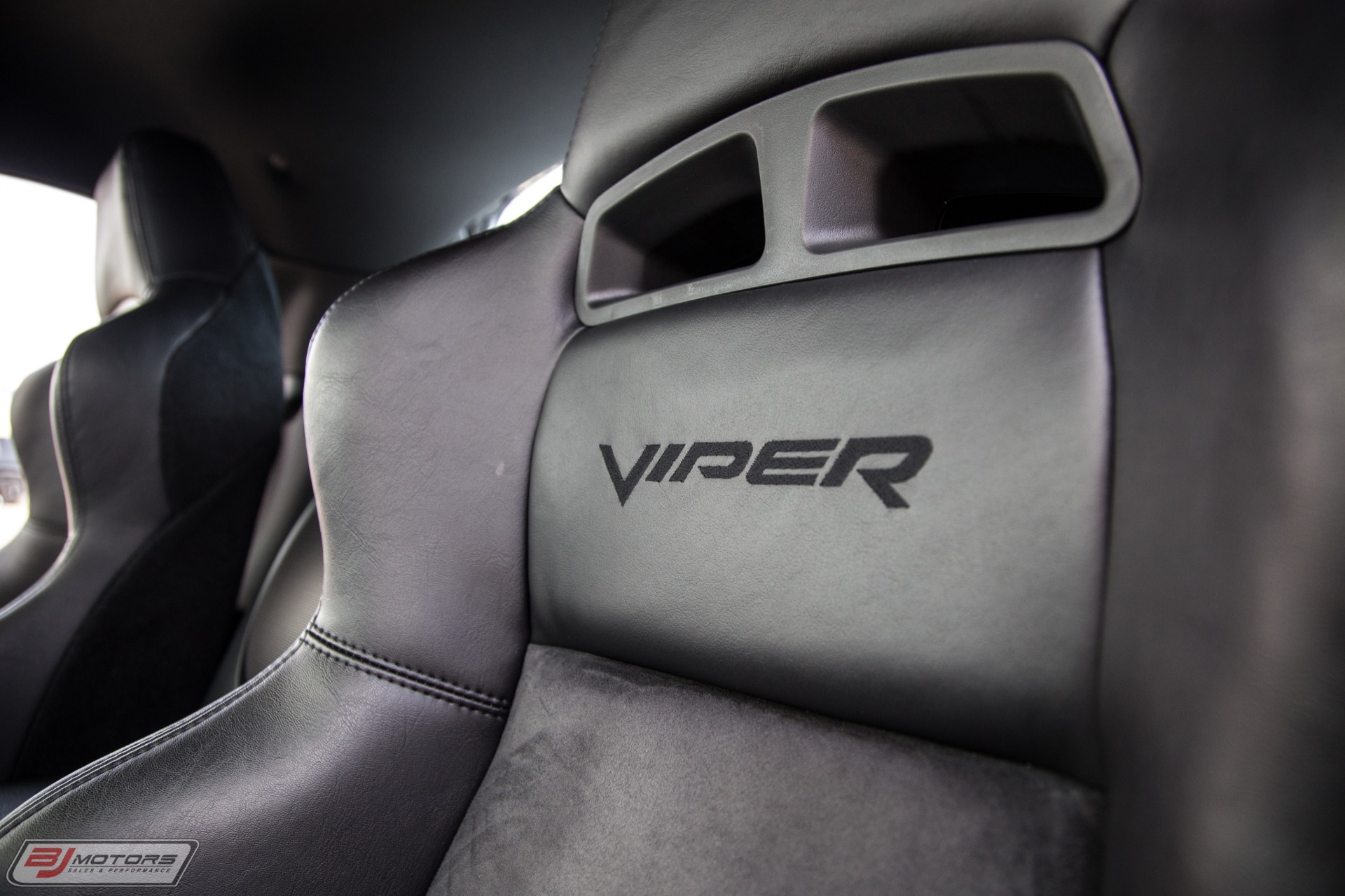Used-2009-Dodge-Viper-ACR