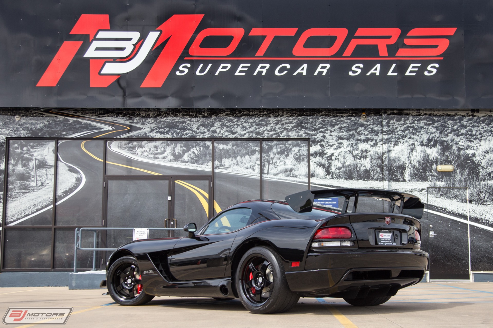 Used-2009-Dodge-Viper-ACR