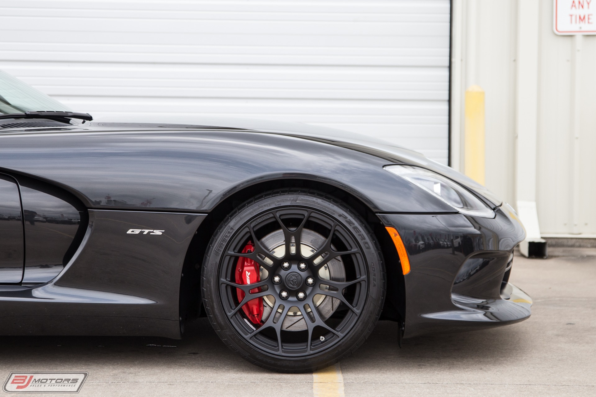 Used-2014-Dodge-Viper-GTS-VE-Tractive-Electronic-Suspension