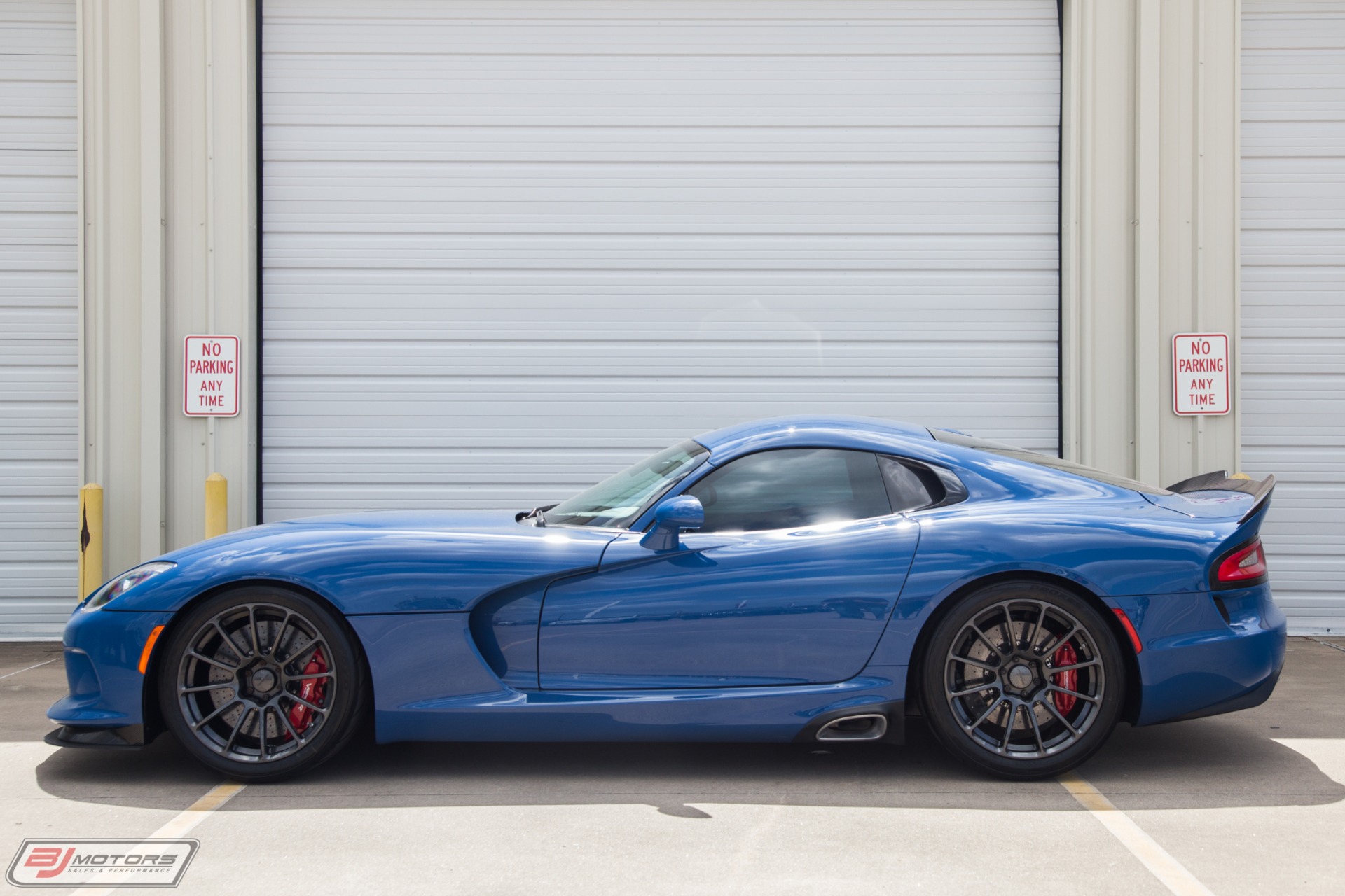 Used-2015-Dodge-Viper-GTC