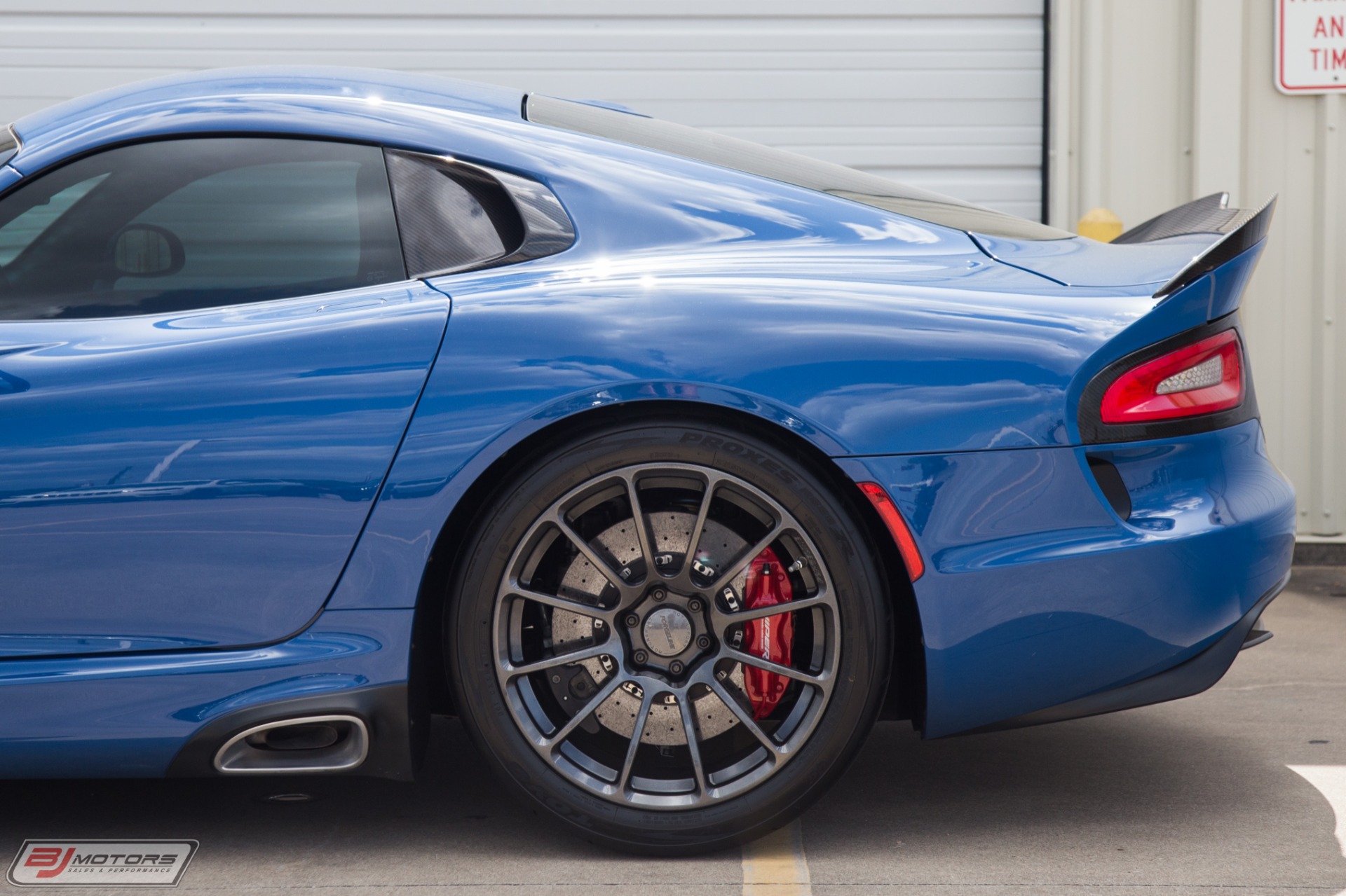 Used-2015-Dodge-Viper-GTC