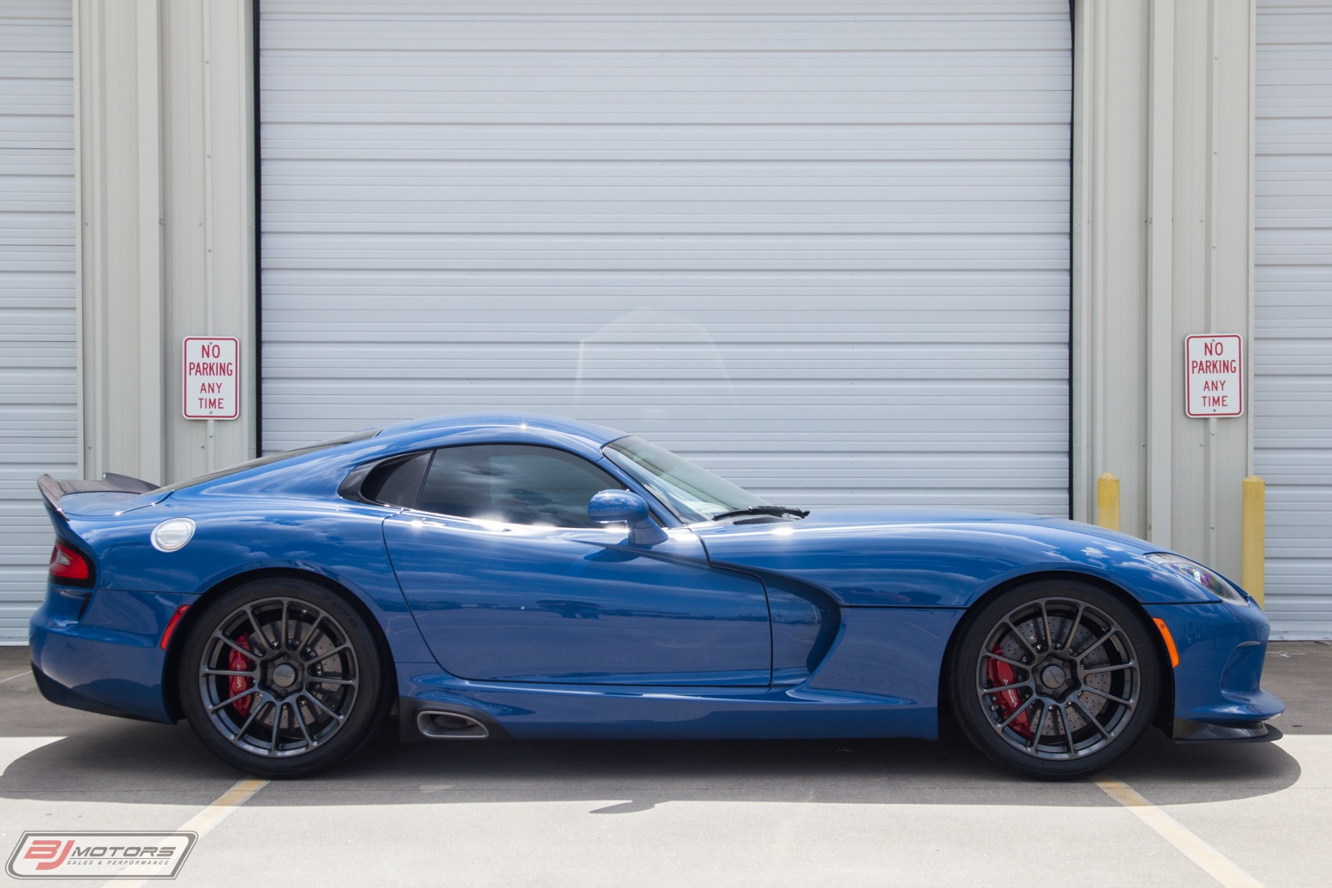 Used-2015-Dodge-Viper-GTC