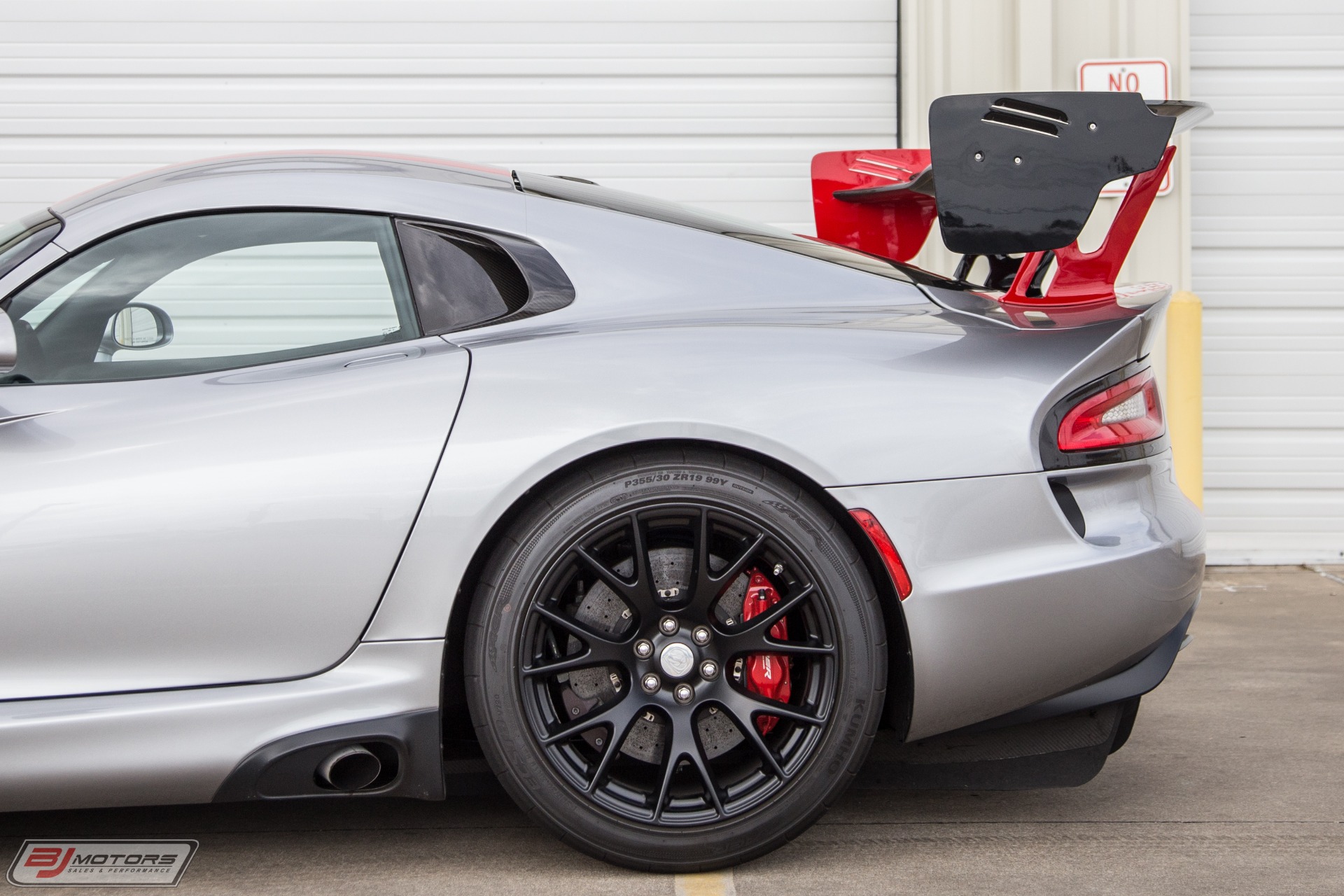 Used-2016-Dodge-Viper-ACR-Extreme-1-of-1