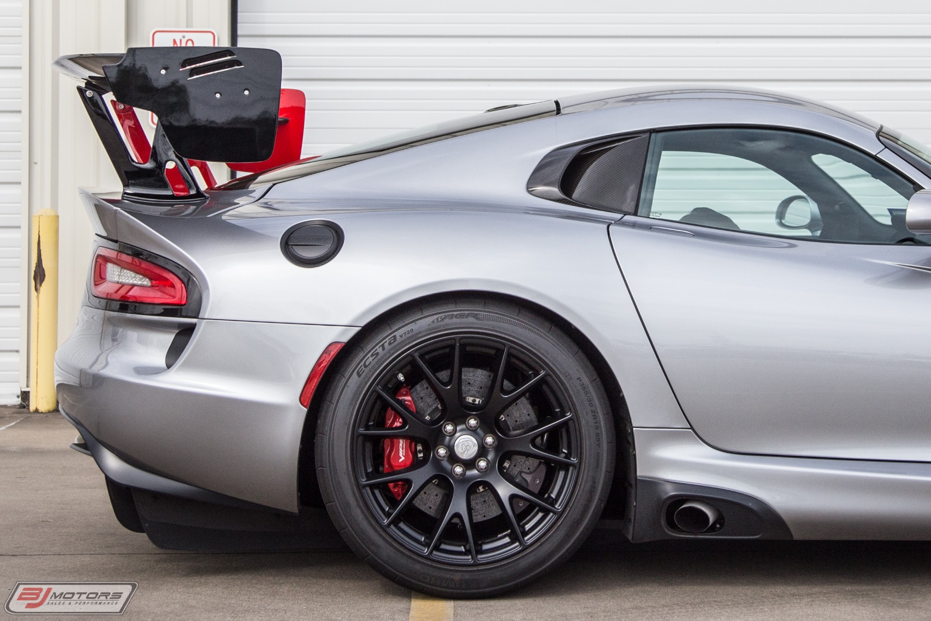 Used-2016-Dodge-Viper-ACR-Extreme-1-of-1