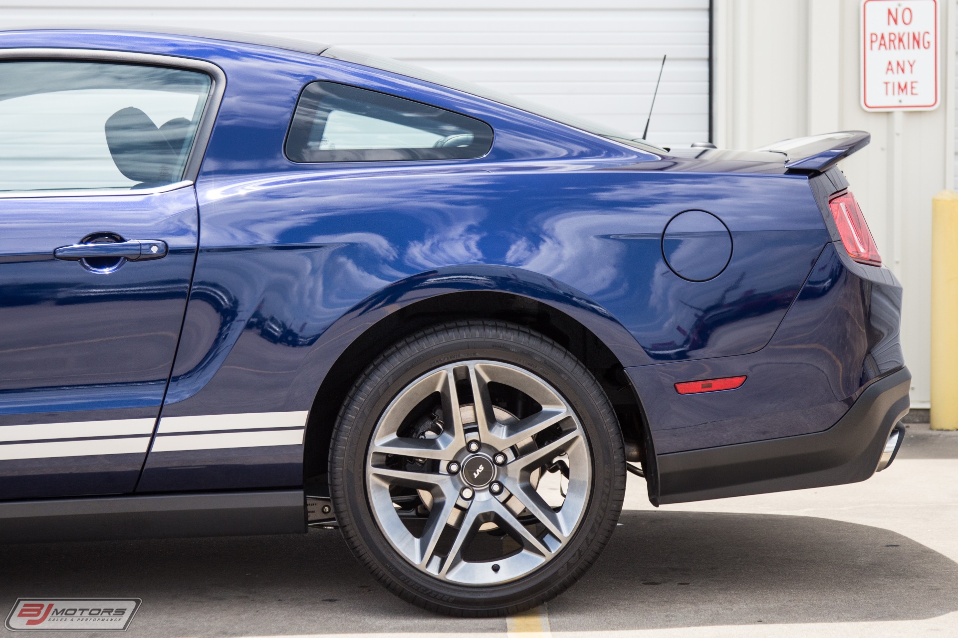 Used-2010-Ford-Mustang-Shelby-GT500-Only-187-Miles