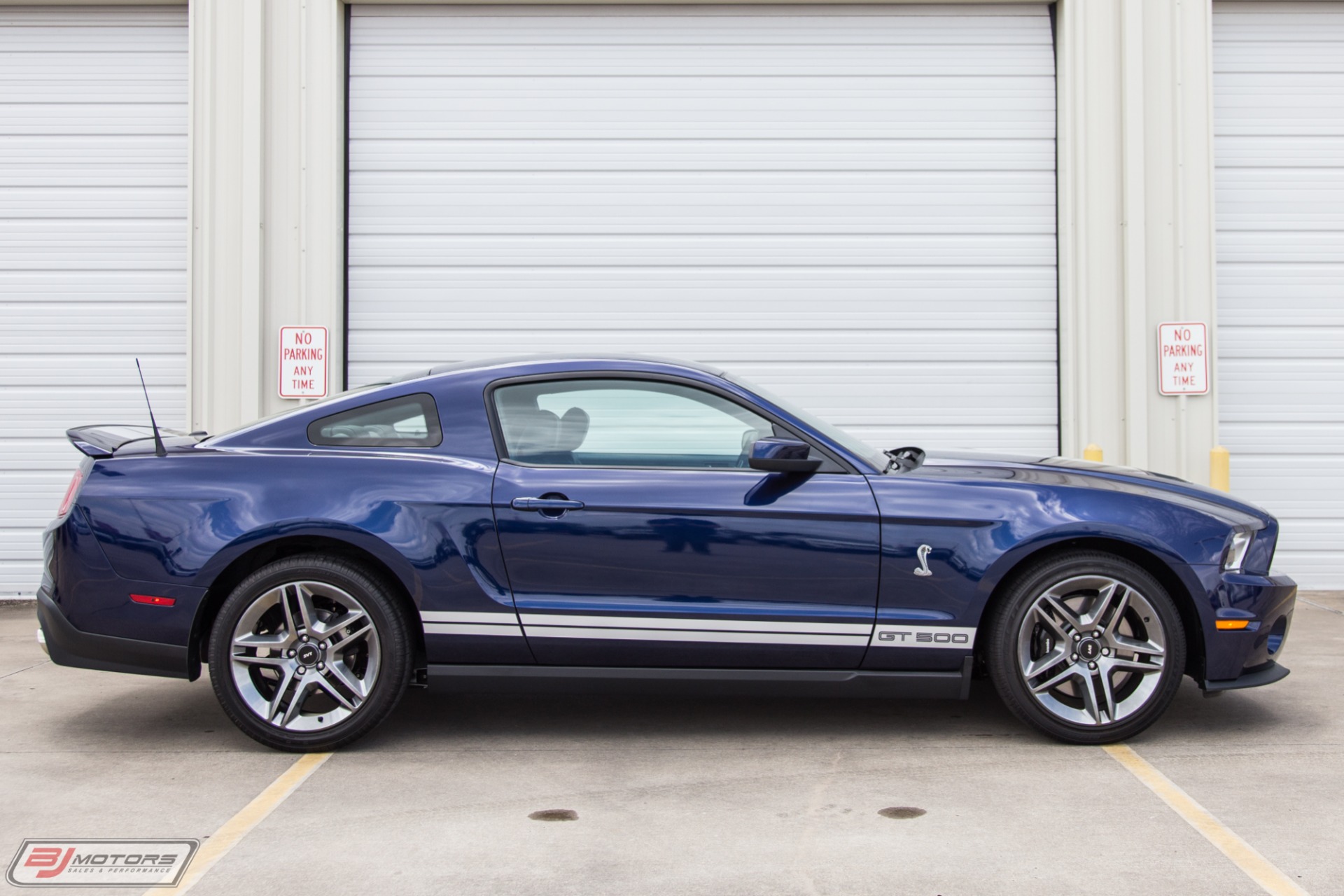 Used-2010-Ford-Mustang-Shelby-GT500-Only-187-Miles