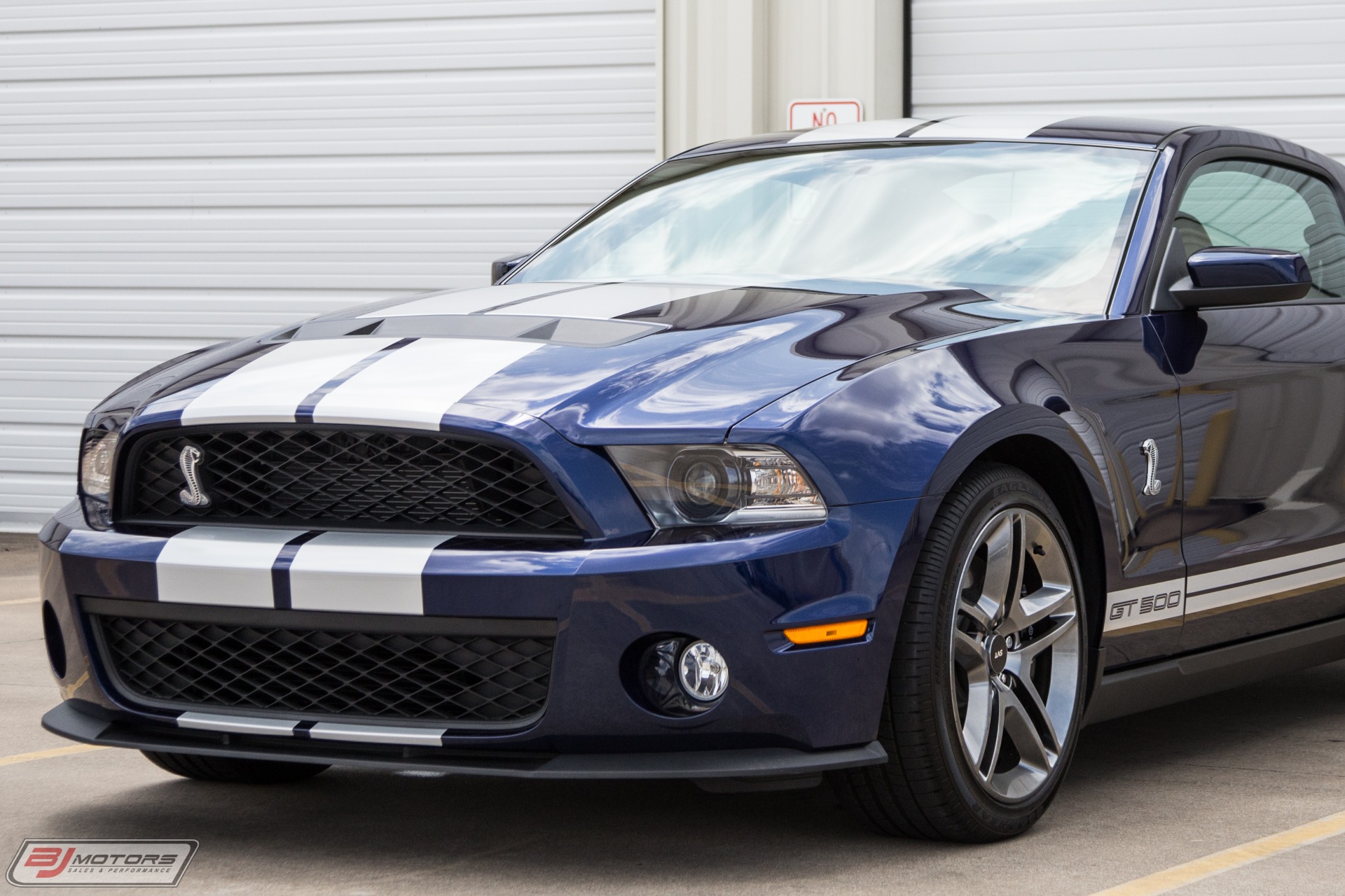 Used-2010-Ford-Mustang-Shelby-GT500-Only-187-Miles