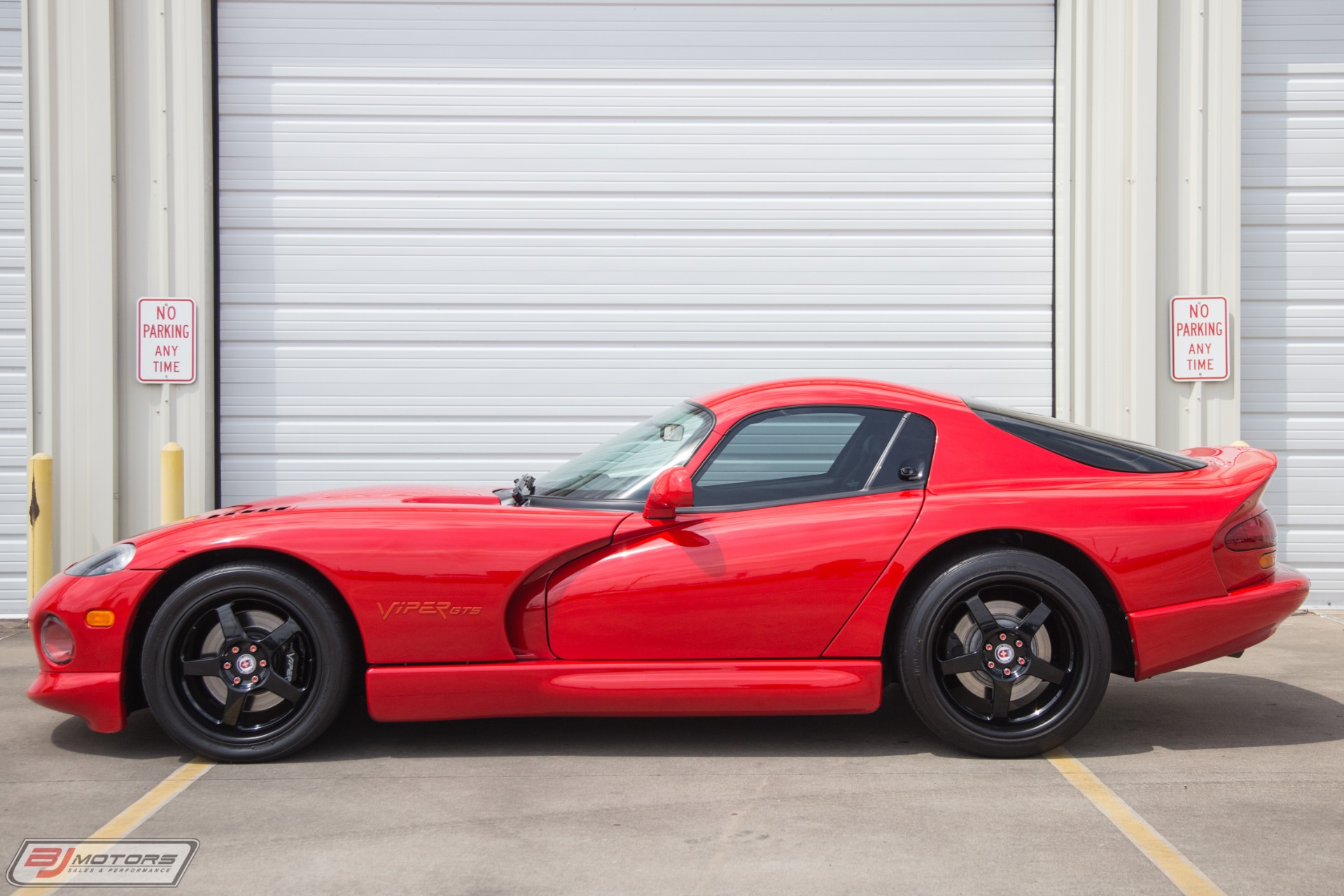 Used-1997-Dodge-Viper-GTS