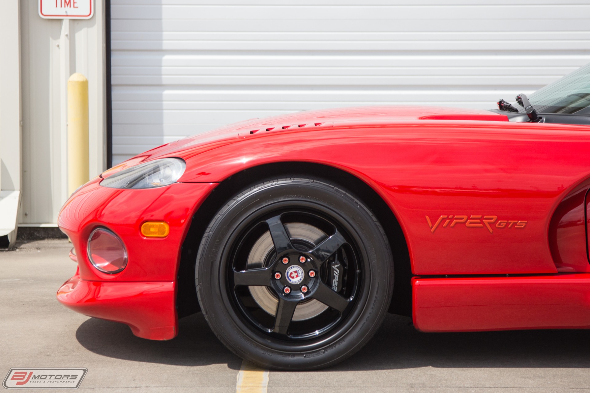 Used-1997-Dodge-Viper-GTS