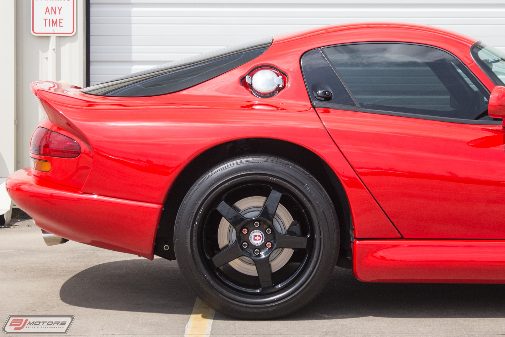 Used-1997-Dodge-Viper-GTS