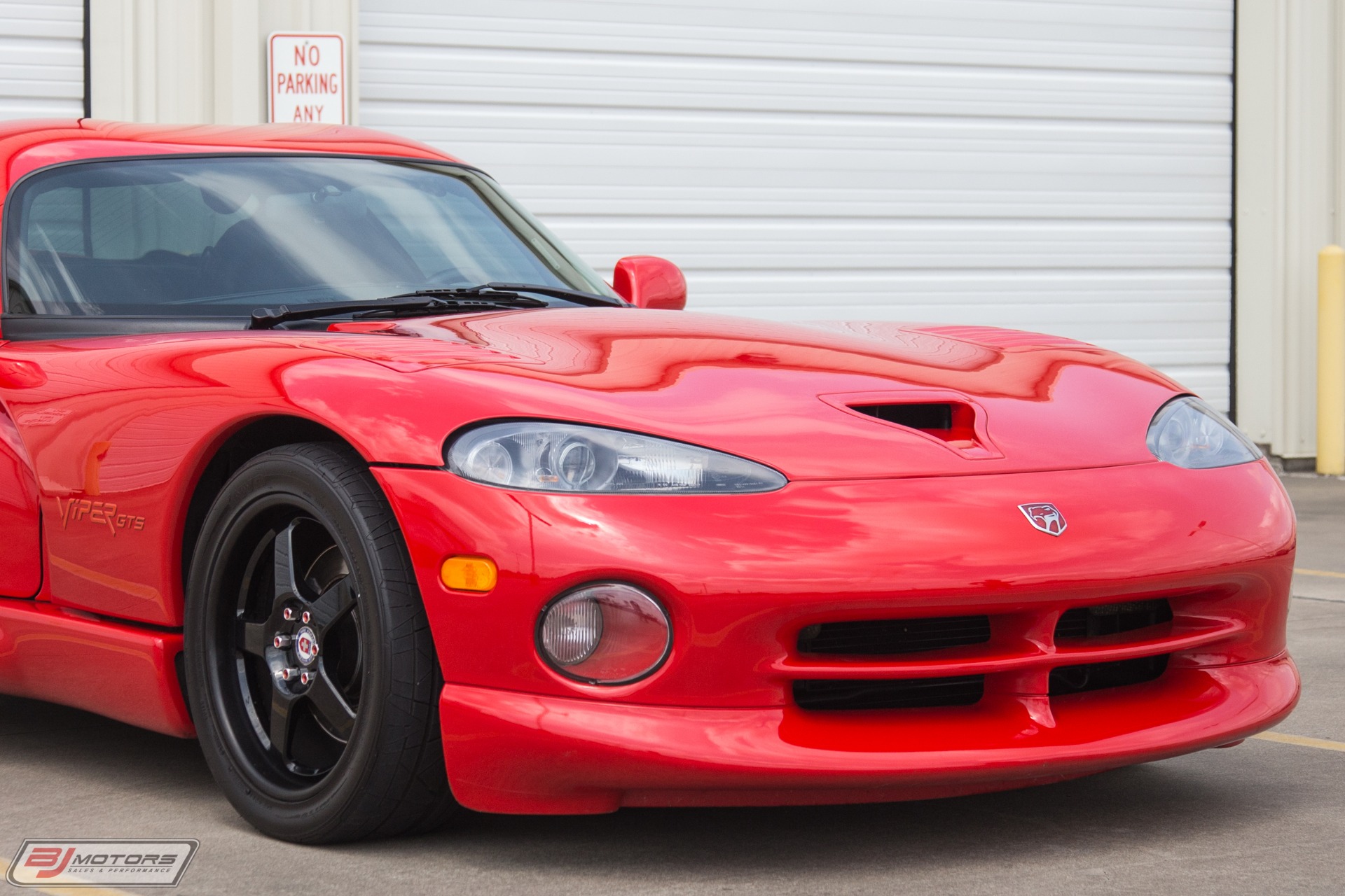 Used-1997-Dodge-Viper-GTS