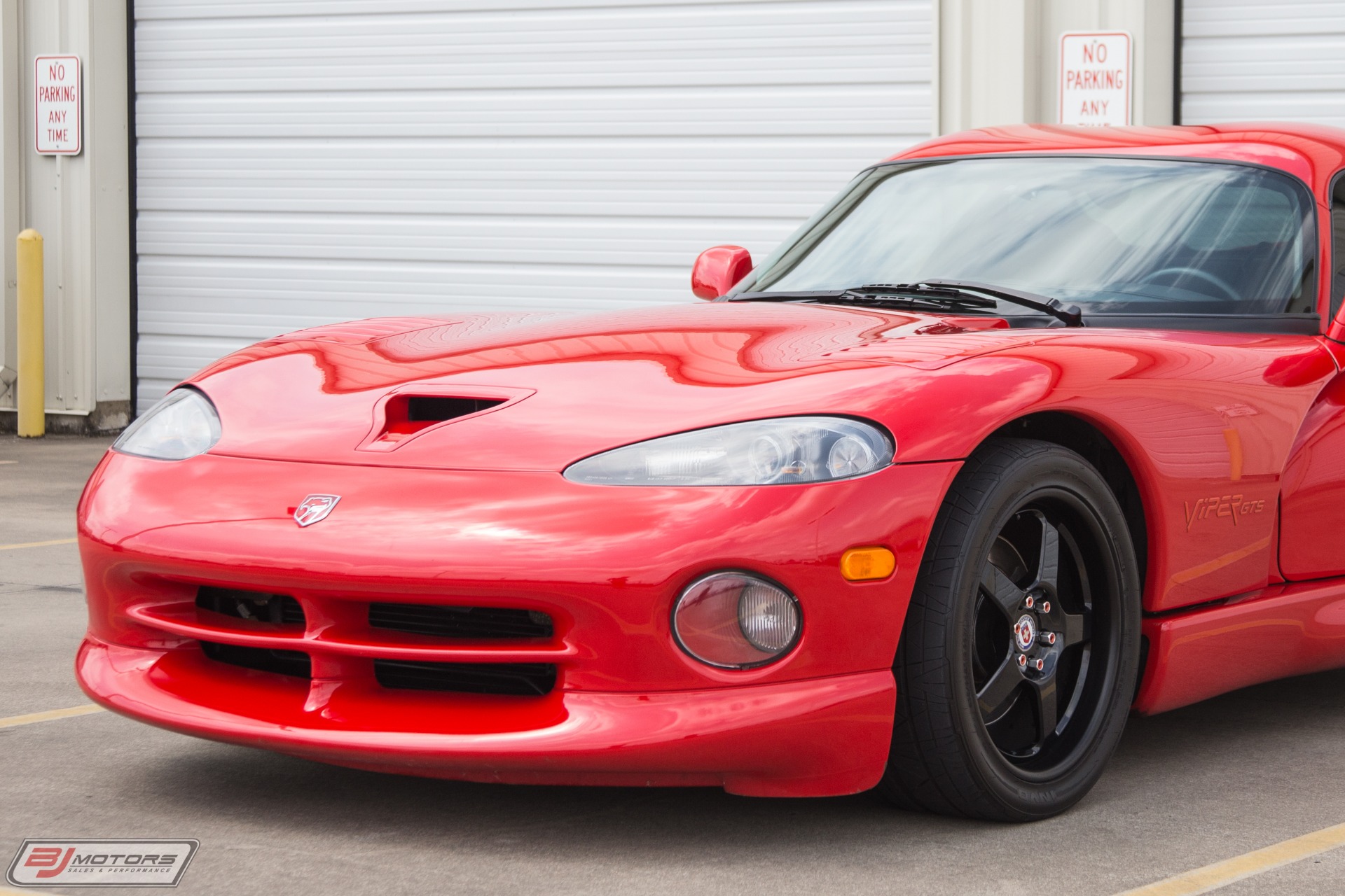 Used-1997-Dodge-Viper-GTS