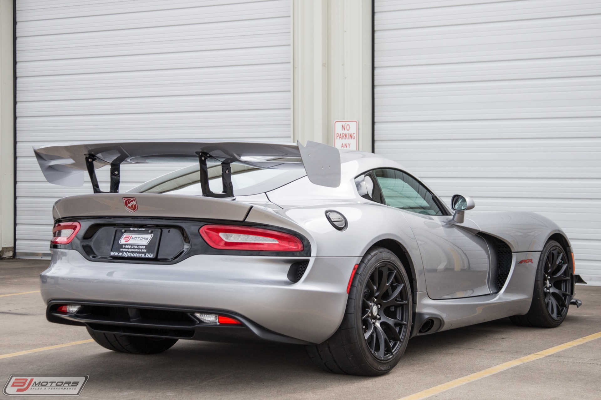 Used-2016-Dodge-Viper-ACR